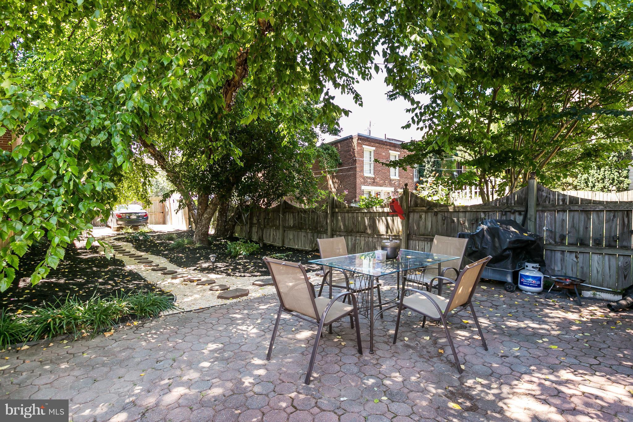 CHARLES VILLAGE - Residential