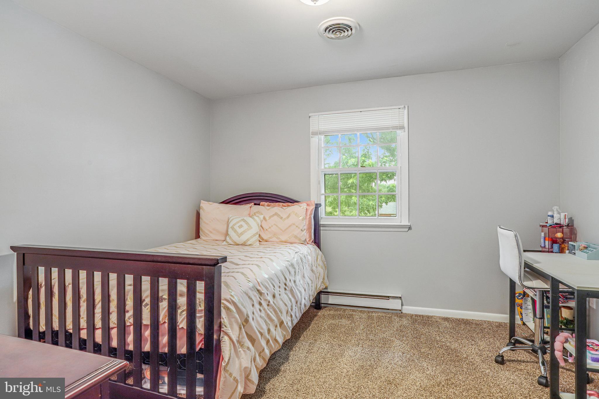 MEADOWCREST - Residential