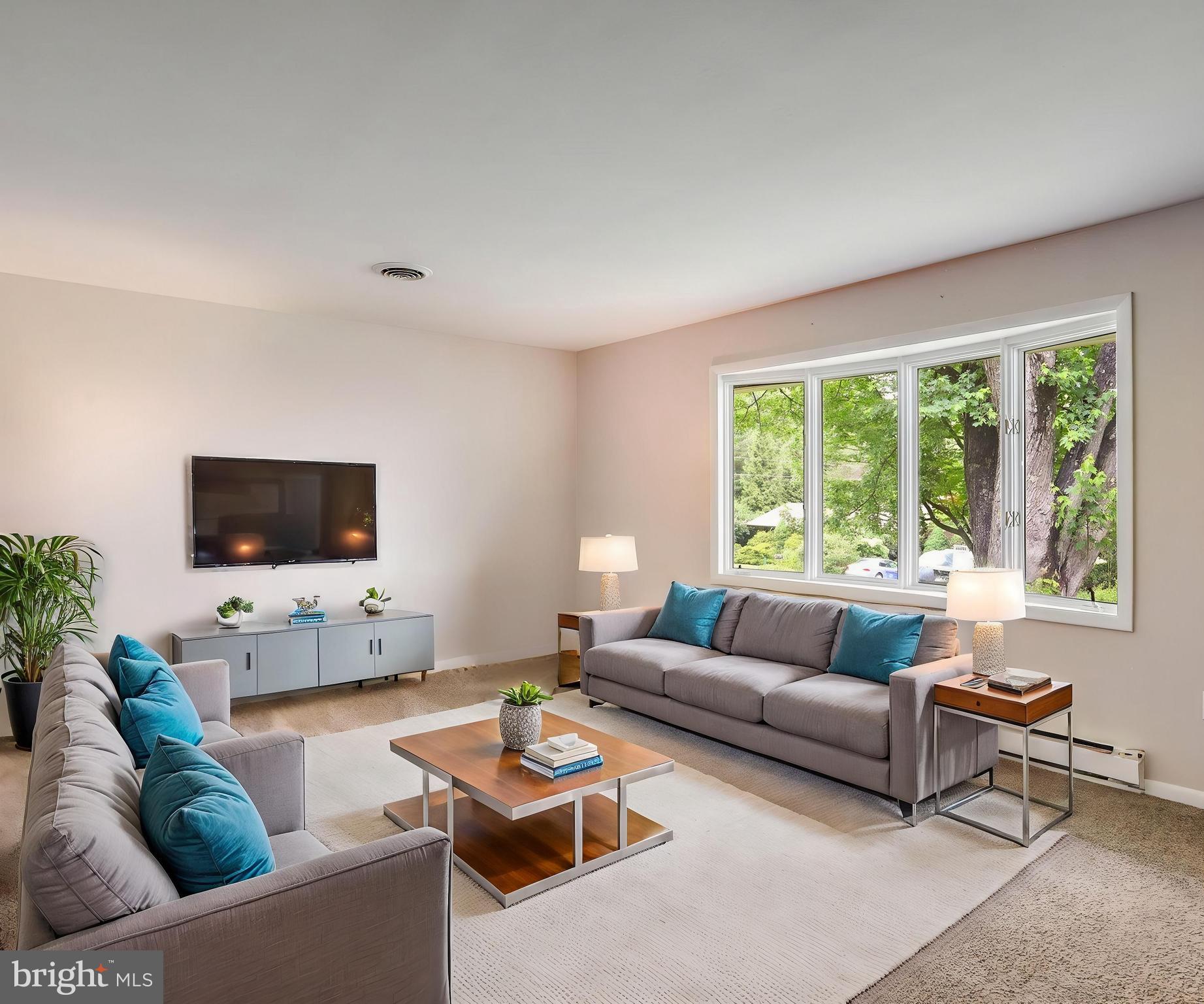 MEADOWCREST - Residential