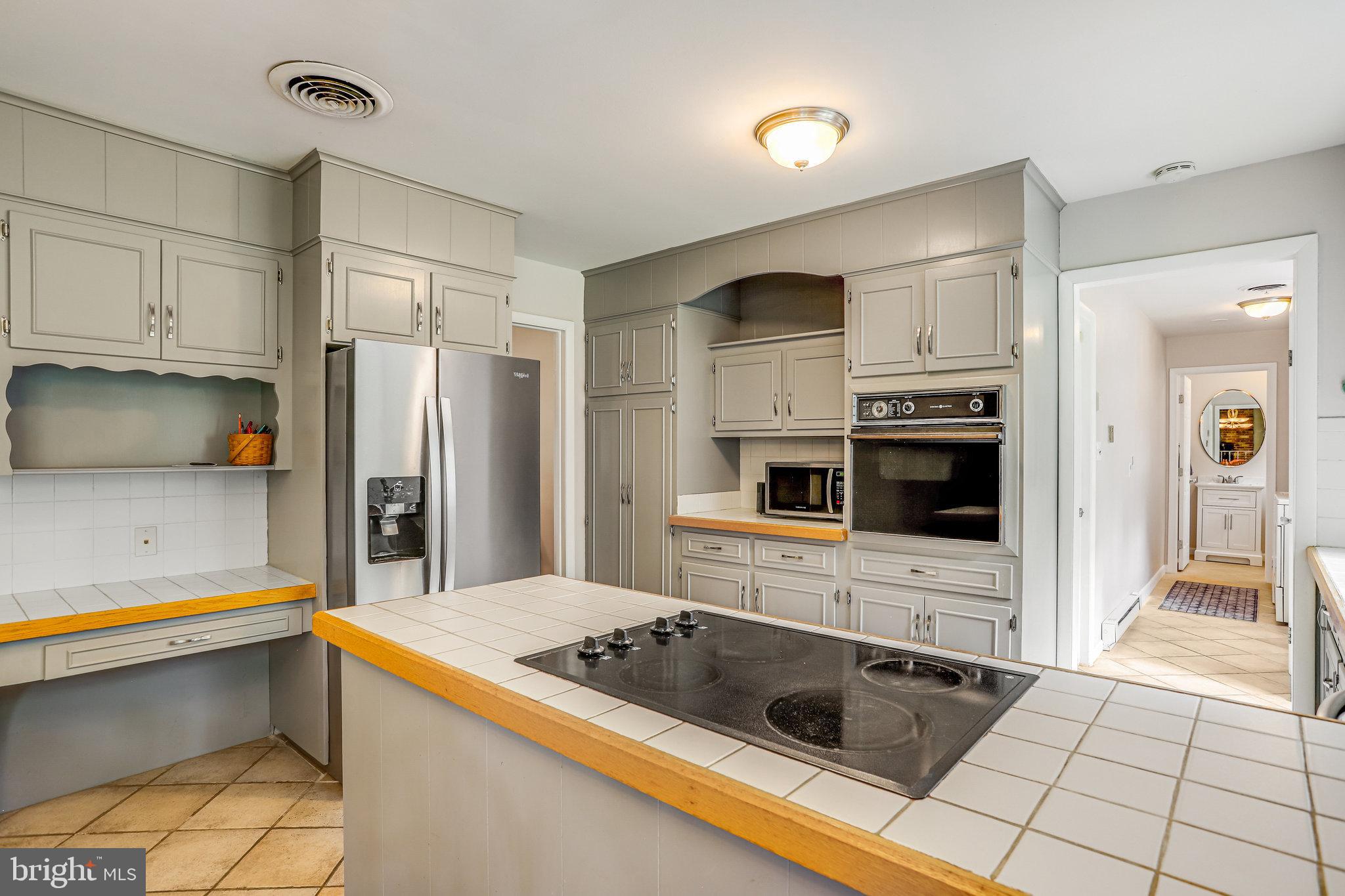 MEADOWCREST - Residential