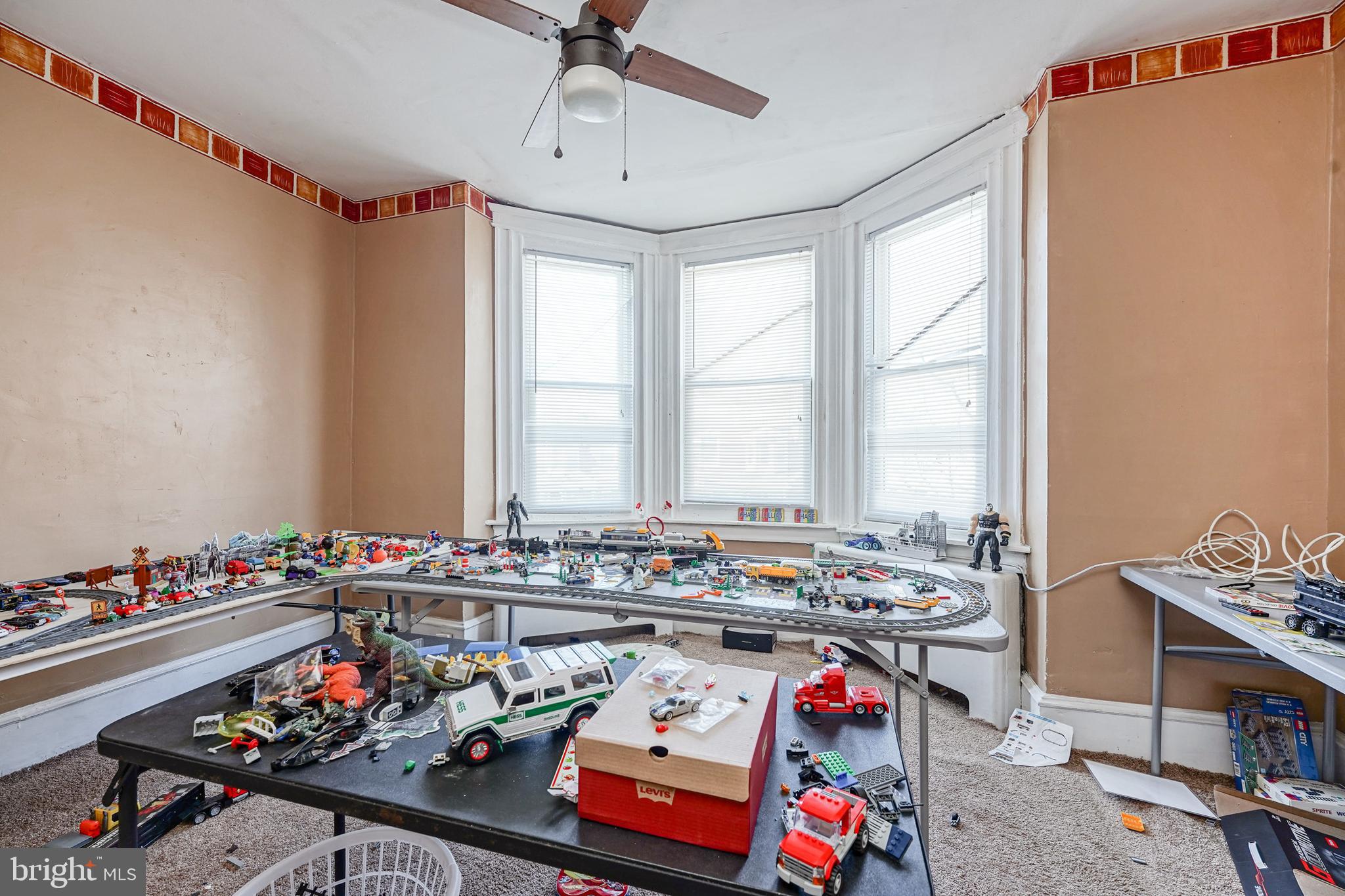 ALLEGHENY WEST - Residential
