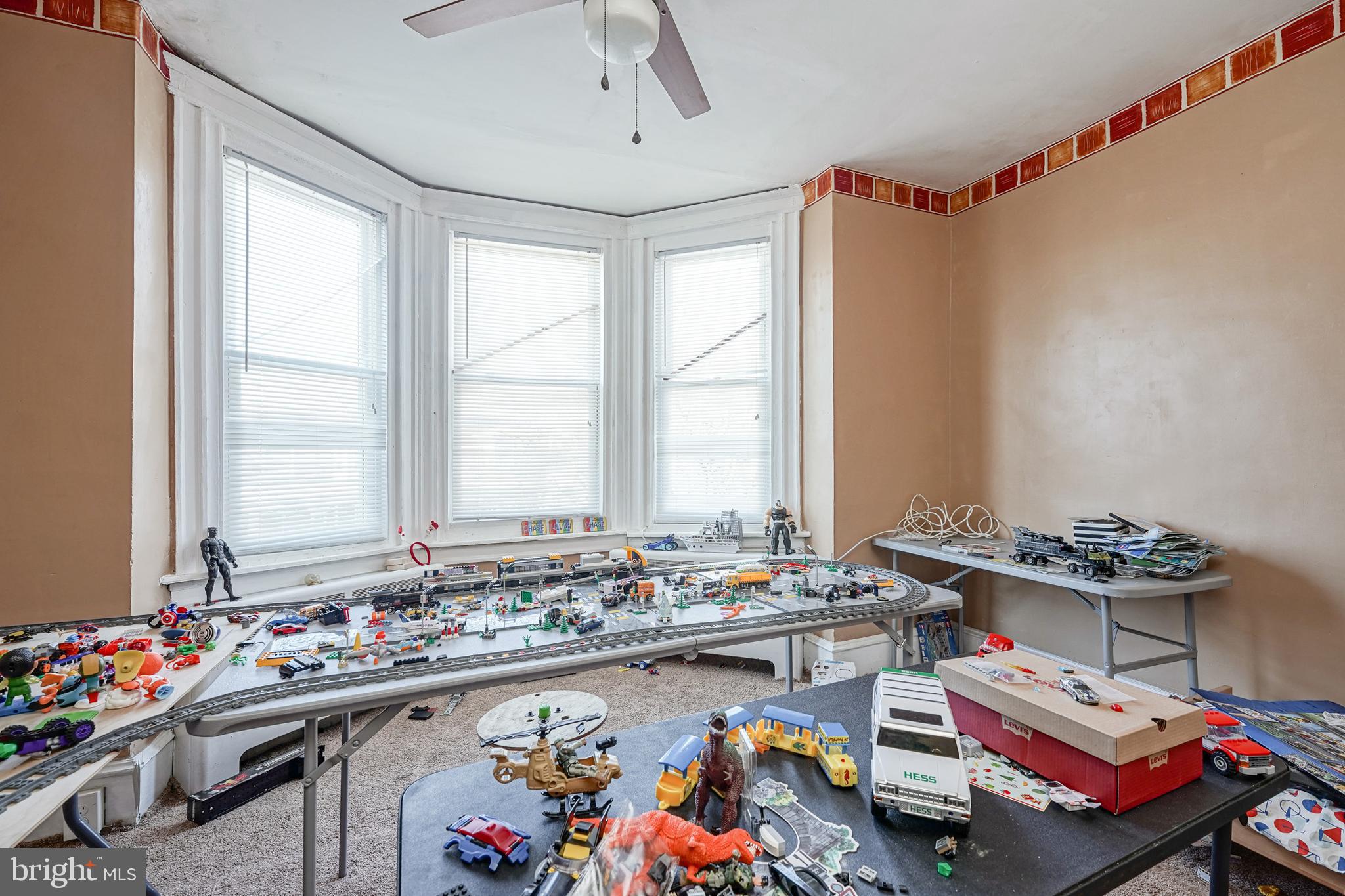 ALLEGHENY WEST - Residential