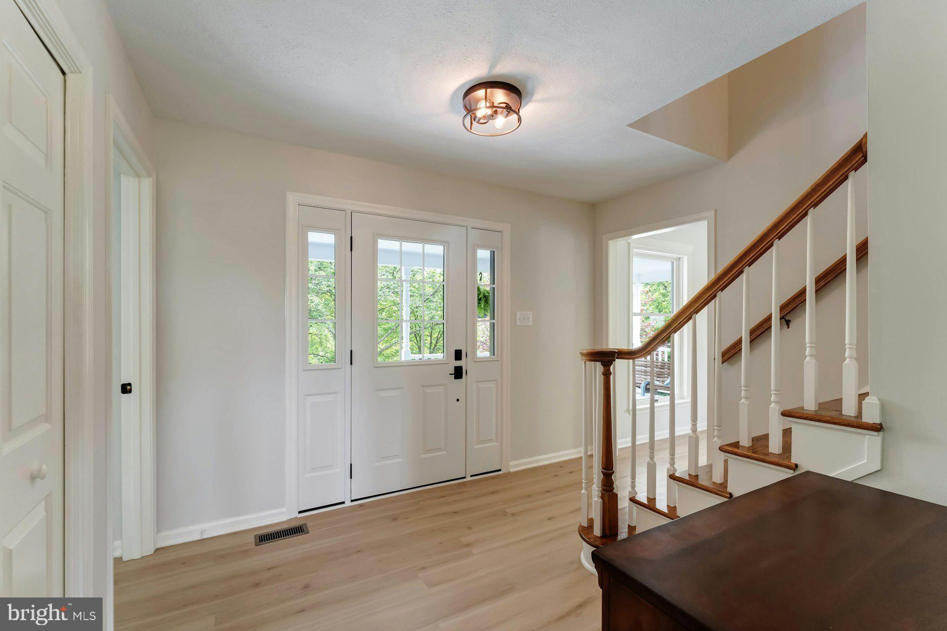 DEBUTTS - Residential