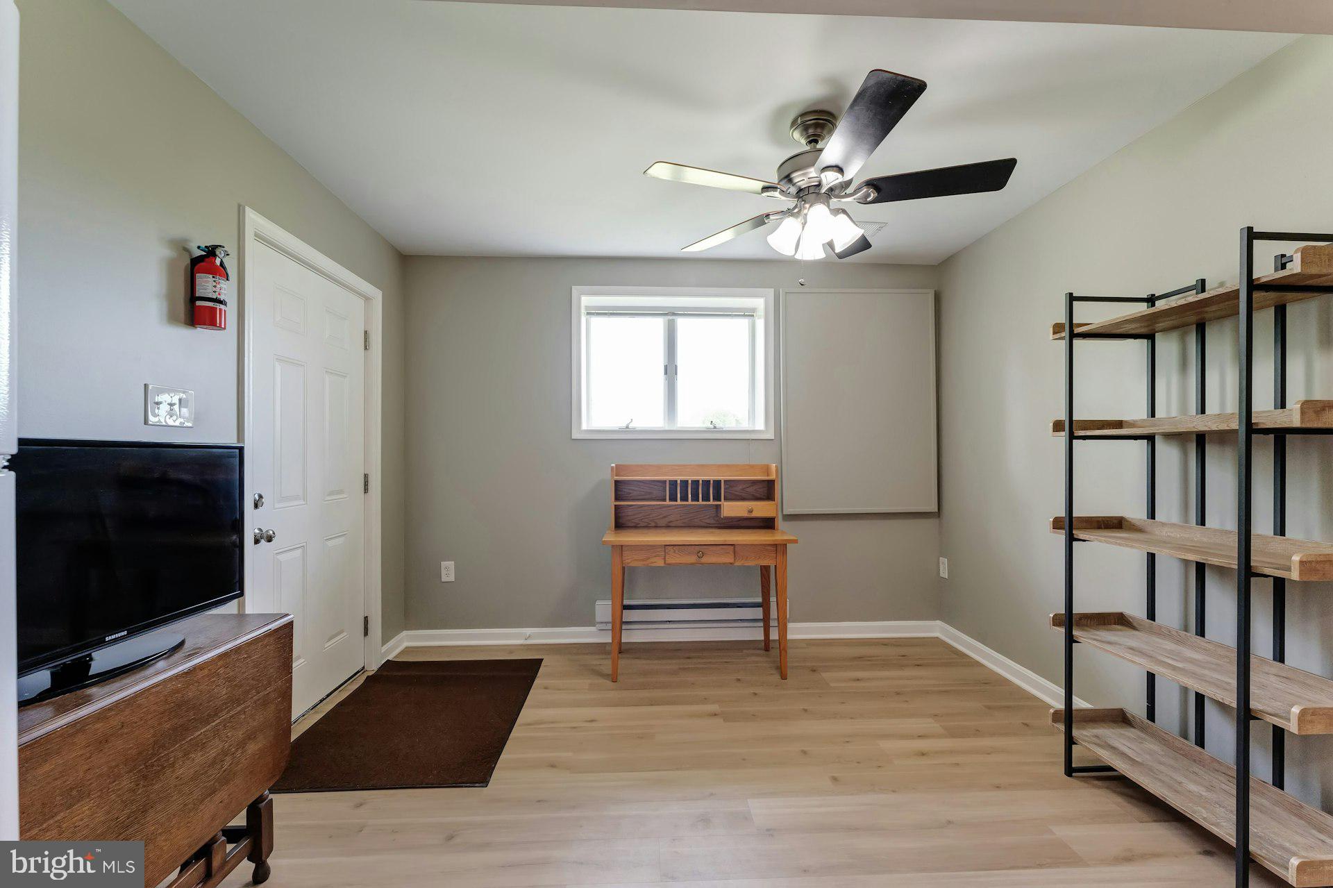 DEBUTTS - Residential