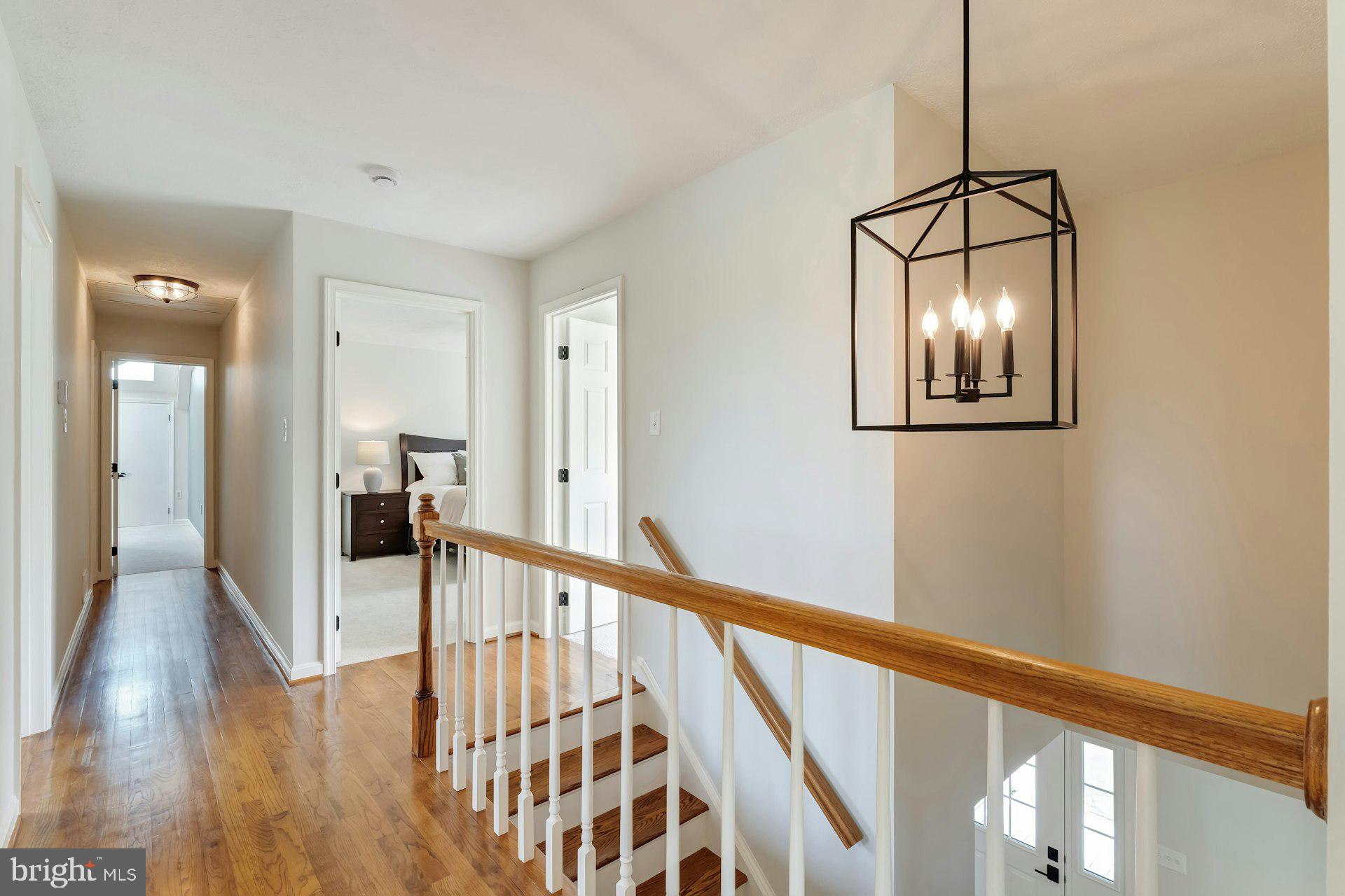 DEBUTTS - Residential