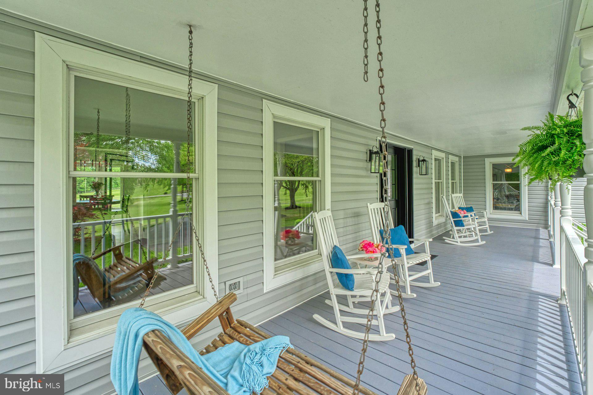 DEBUTTS - Residential