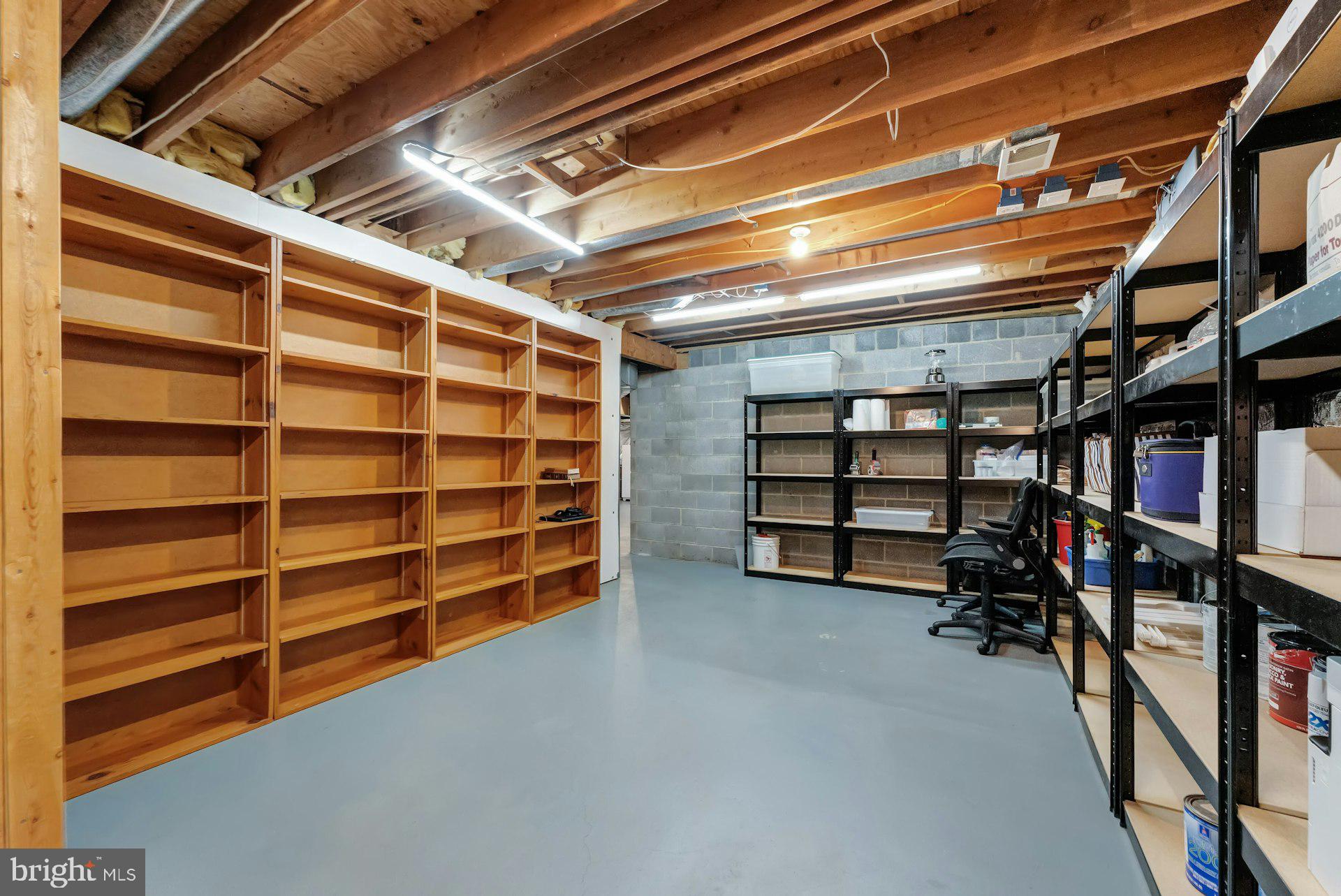 DEBUTTS - Residential