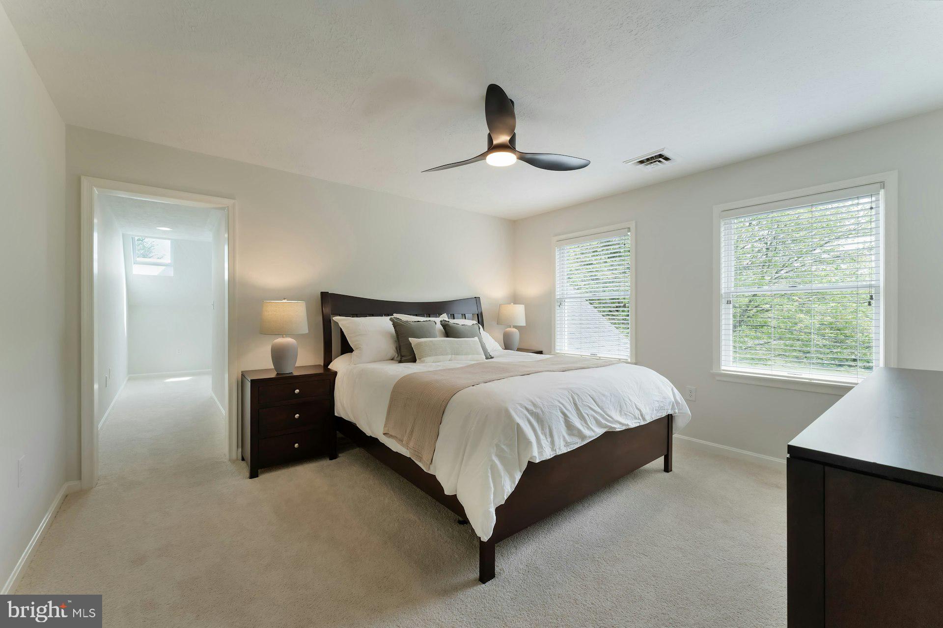 DEBUTTS - Residential