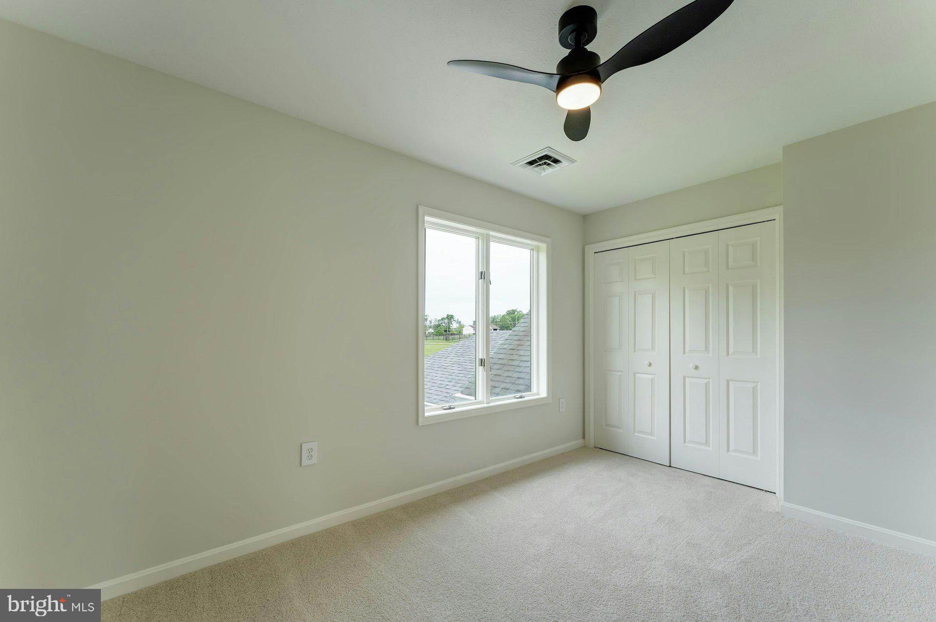 DEBUTTS - Residential