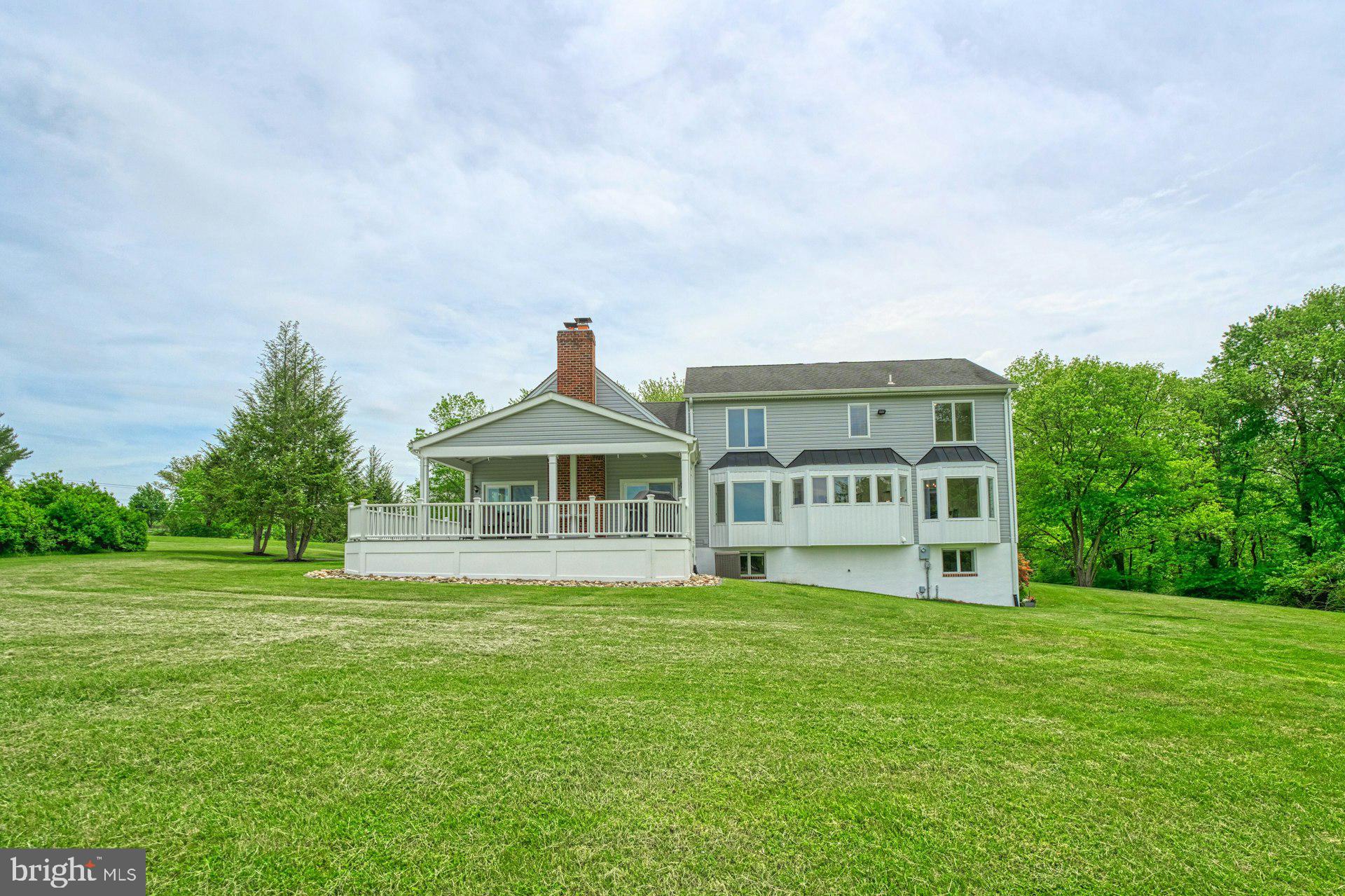 DEBUTTS - Residential