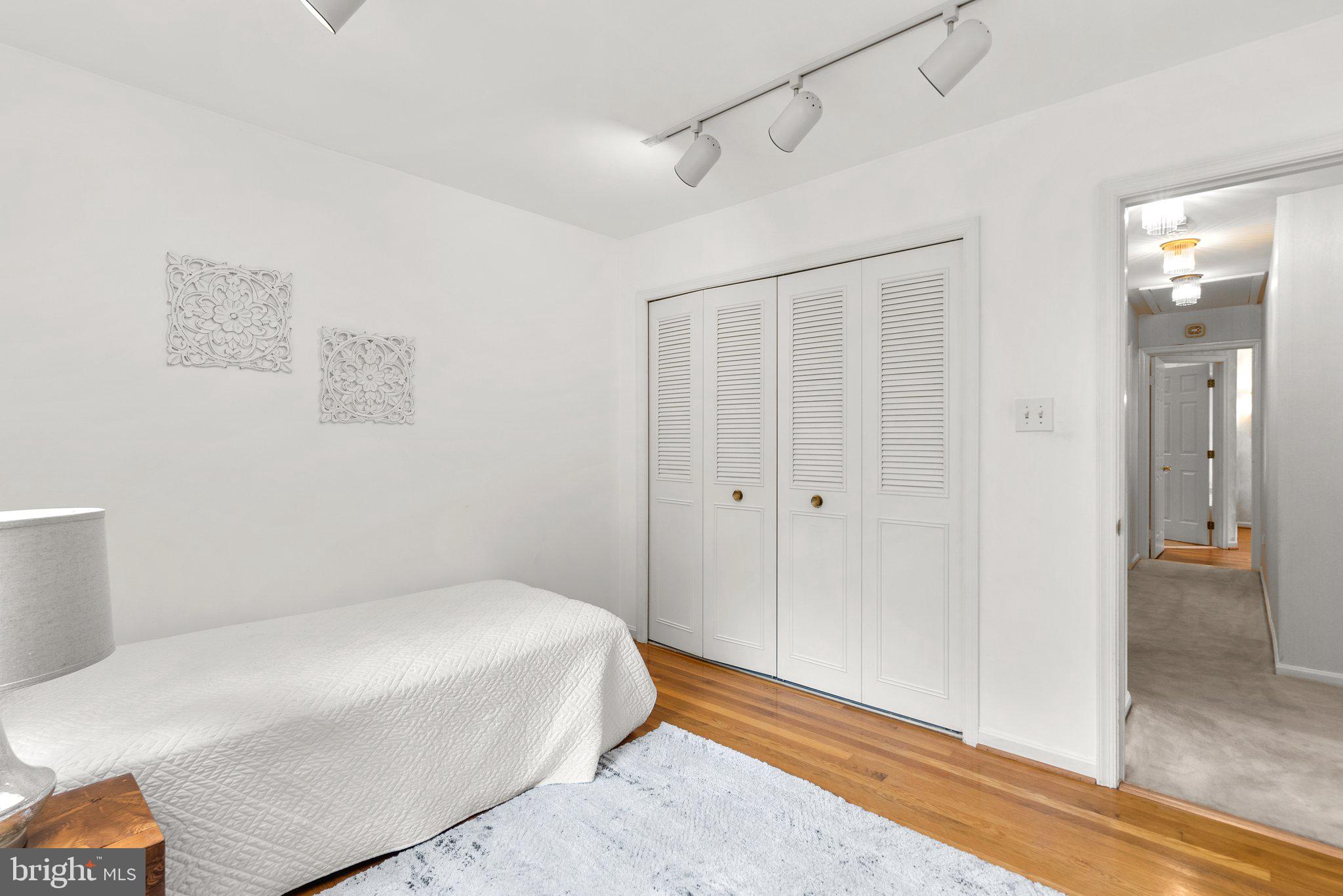 NORTH SPRINGBROOK - Residential