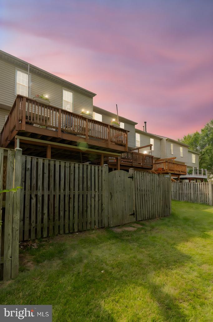 ASHBURN FARM - Residential