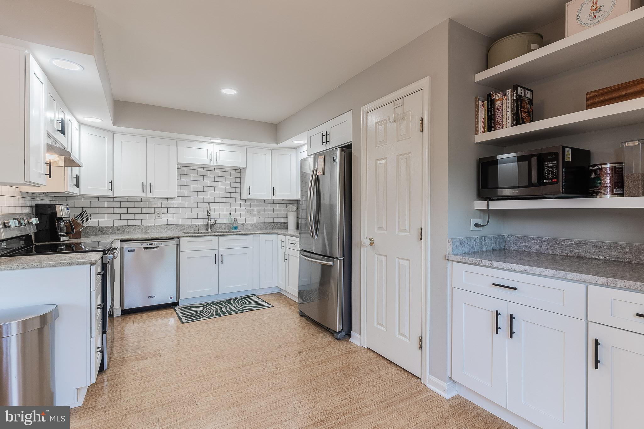 ASHBURN FARM - Residential