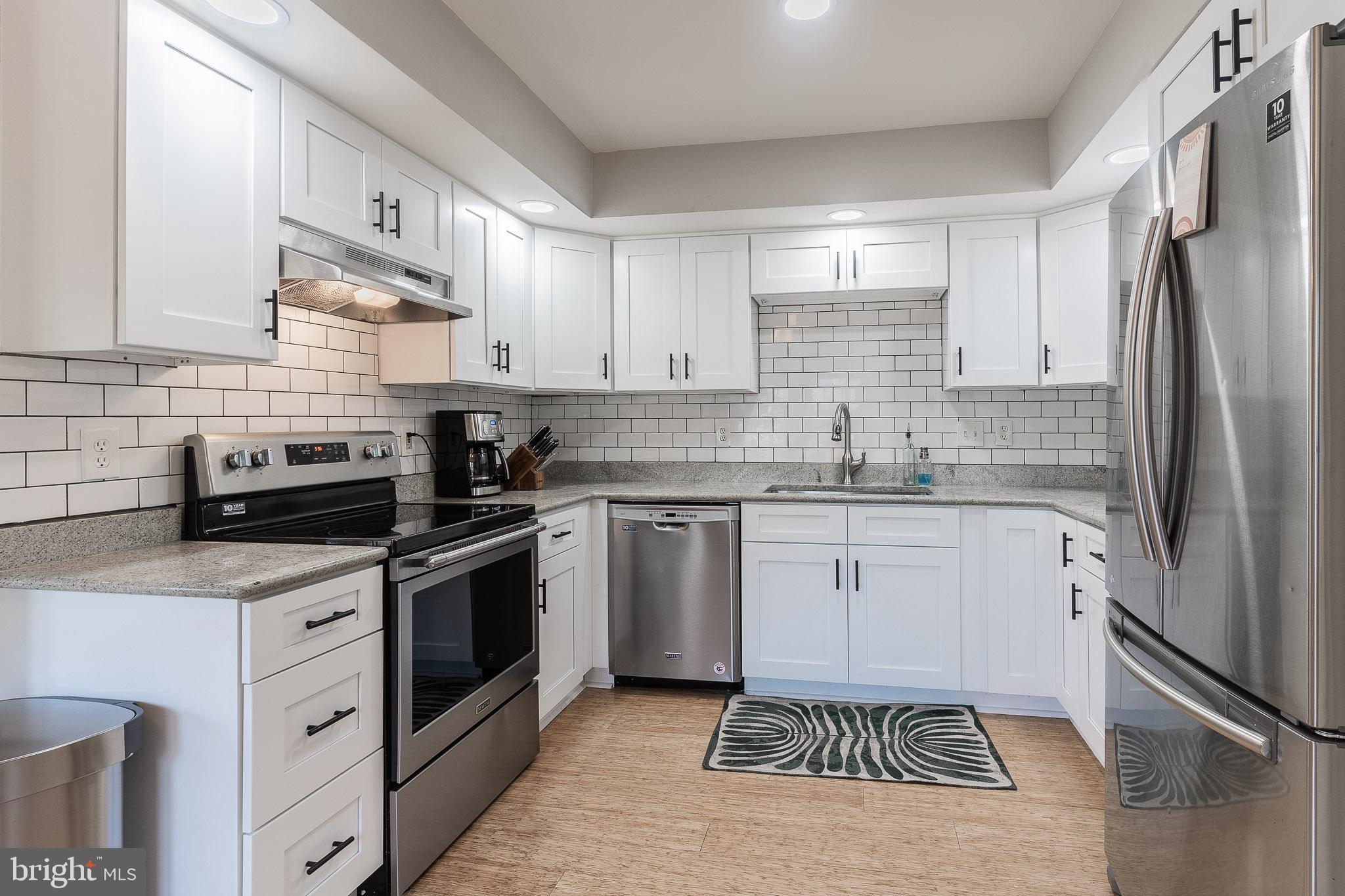 ASHBURN FARM - Residential