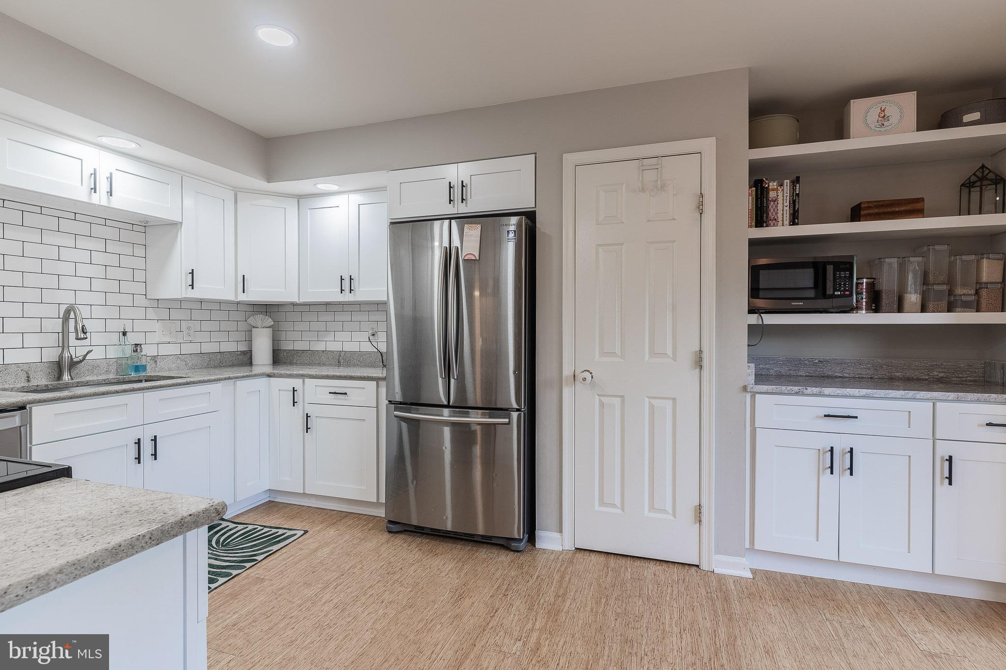 ASHBURN FARM - Residential