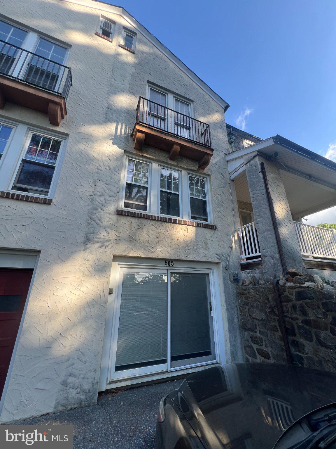 505 HILL AVENUE
