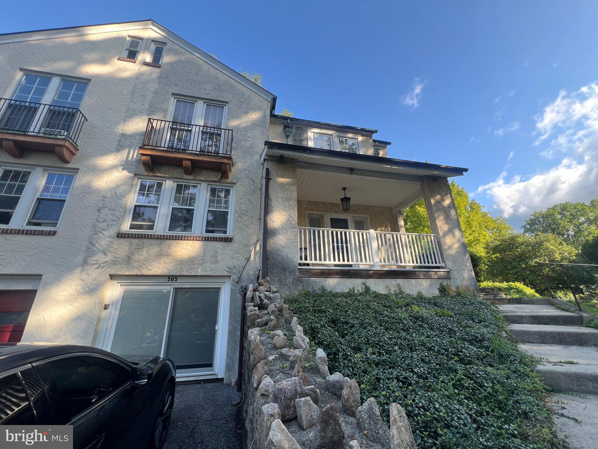 505 HILL AVENUE