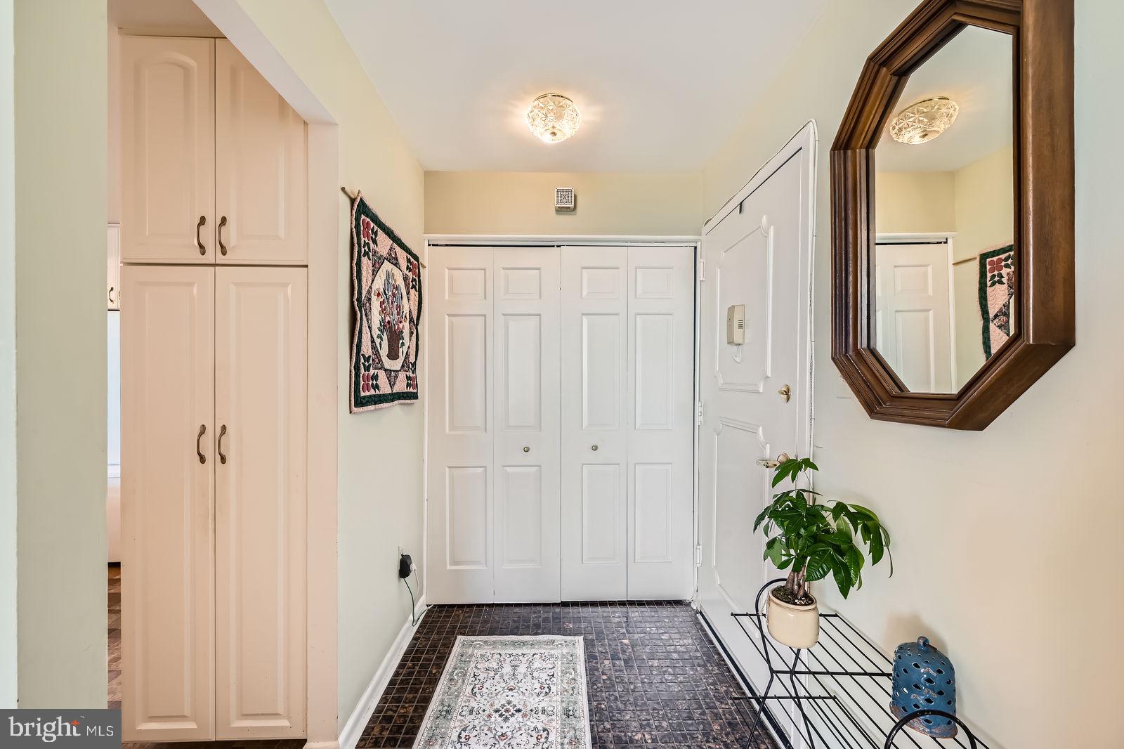 1 SMETON PLACE 1004