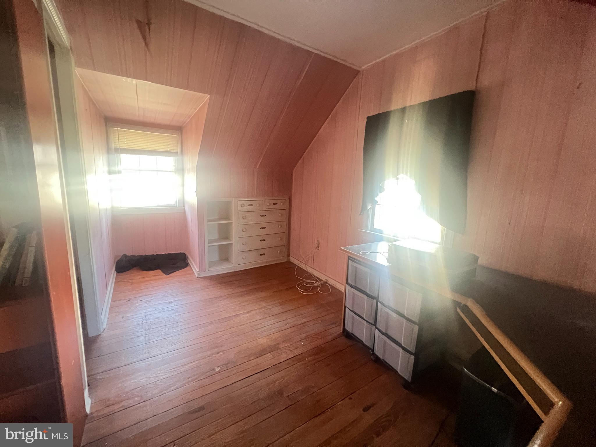 ROCK CREEK KNOLLS - Residential