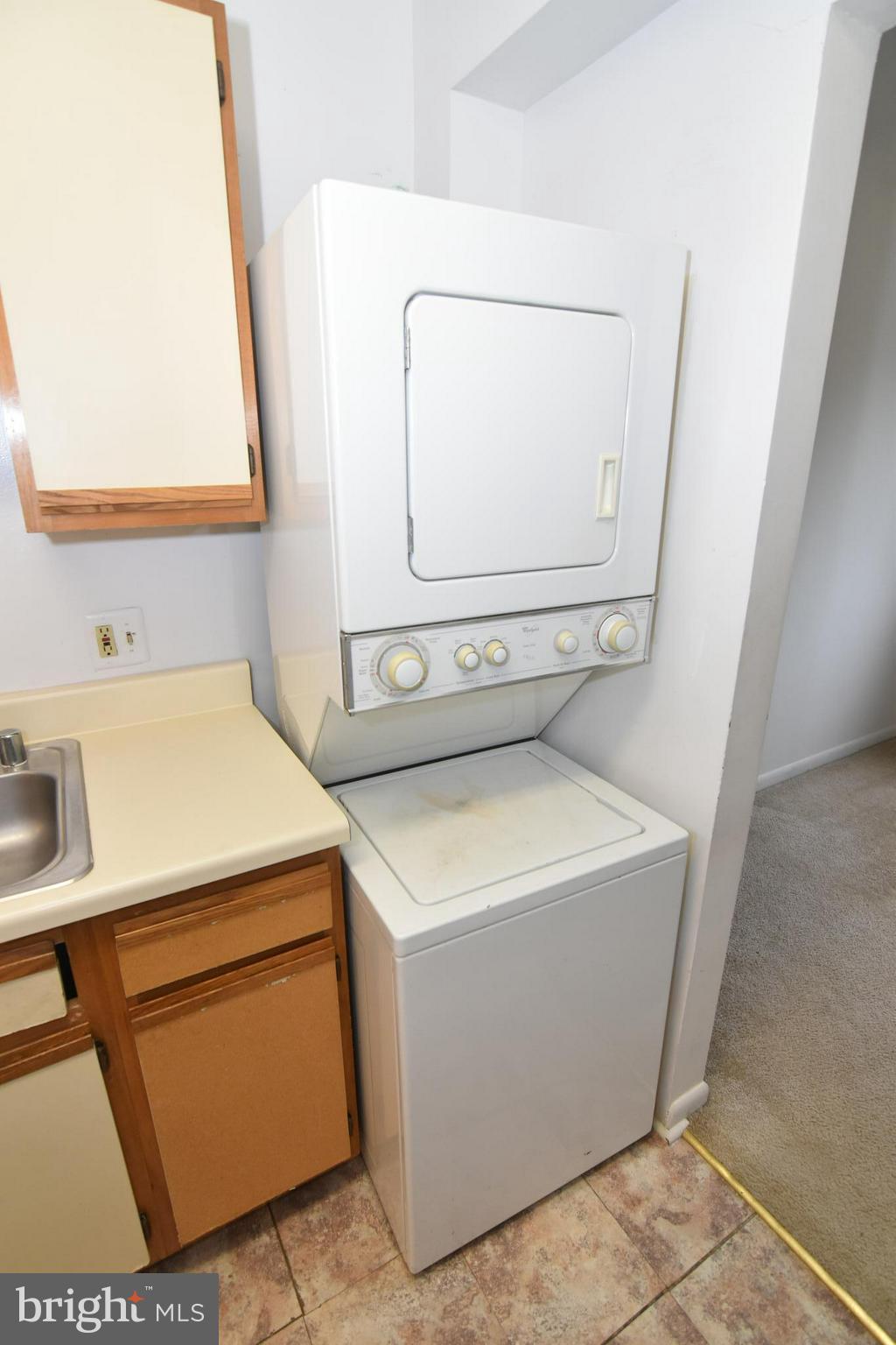 RIVER TERRACE - Residential Lease