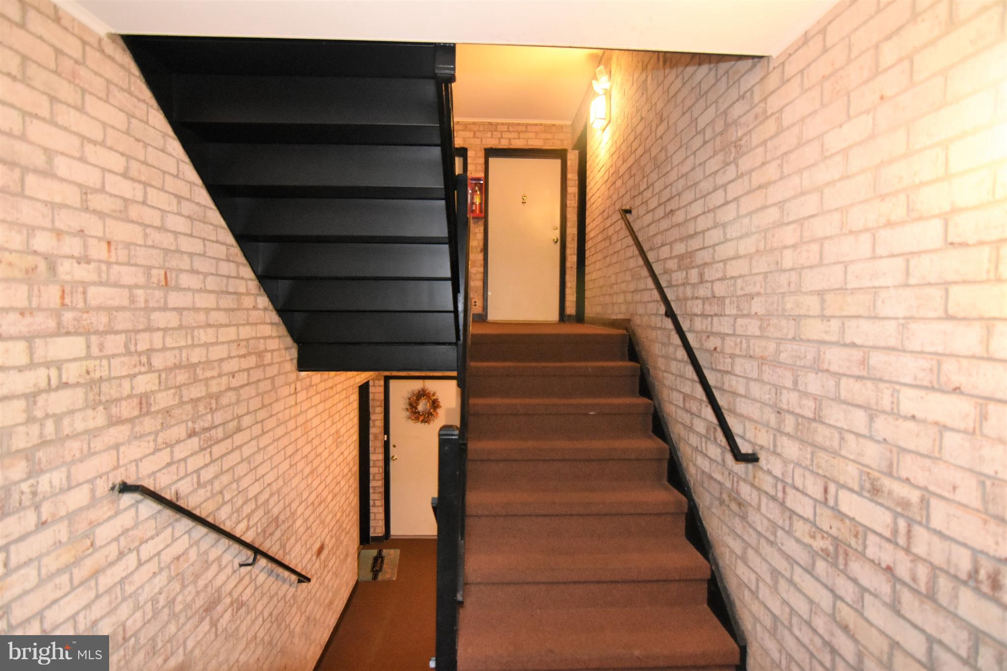 RIVER TERRACE - Residential Lease