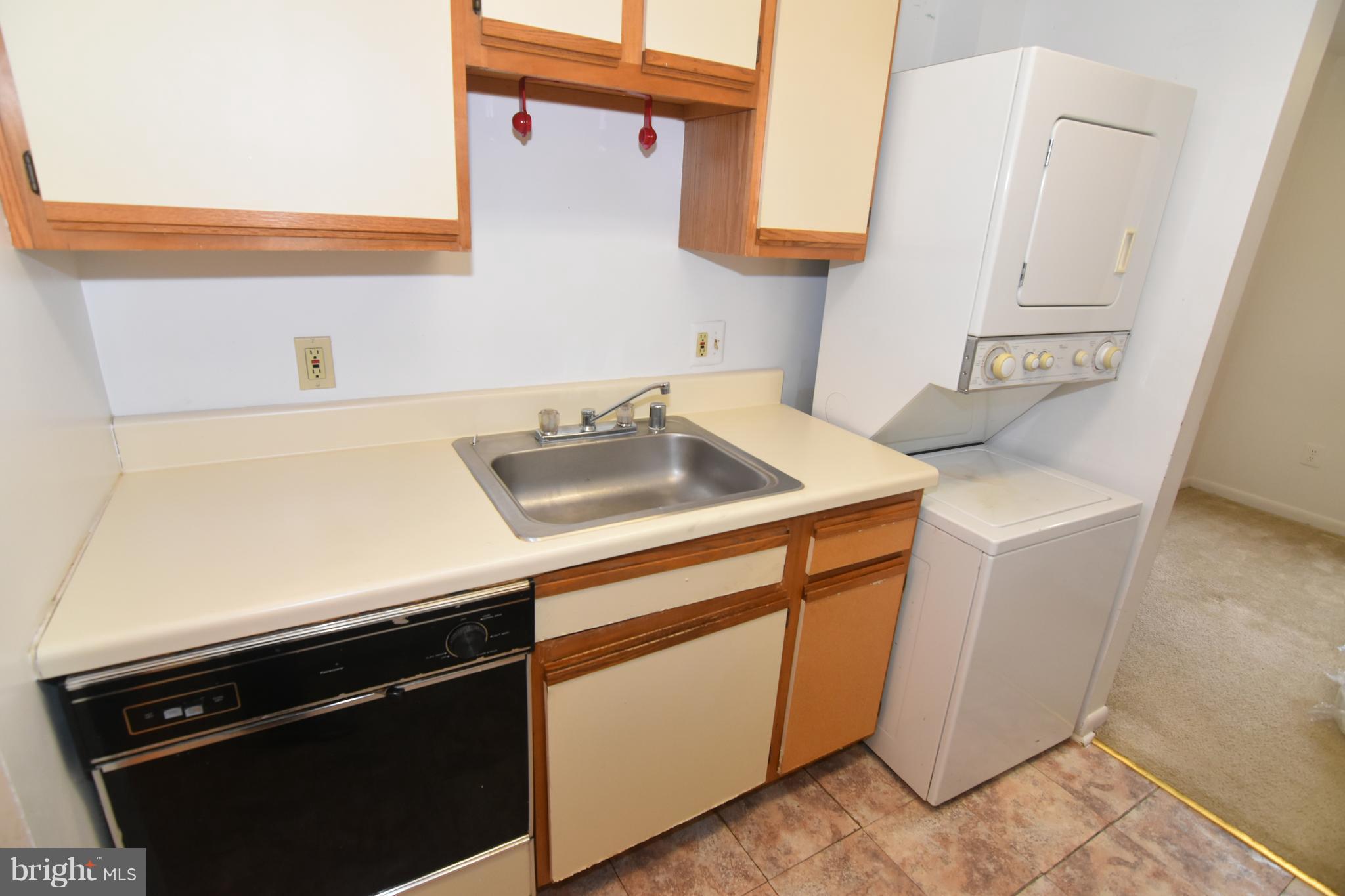 RIVER TERRACE - Residential Lease