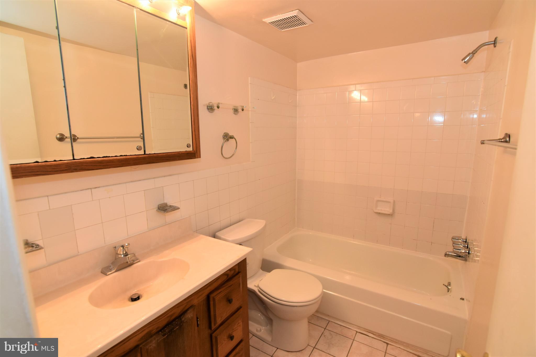 RIVER TERRACE - Residential Lease