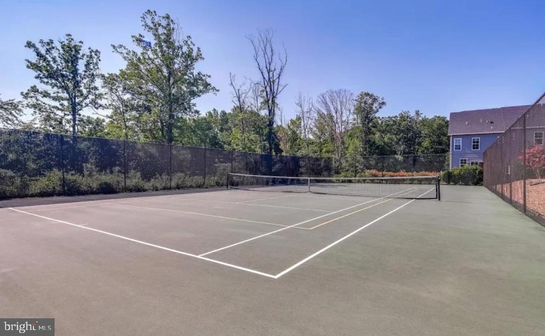 THE ENCLAVE - ARUNDEL PRESERVE - Residential