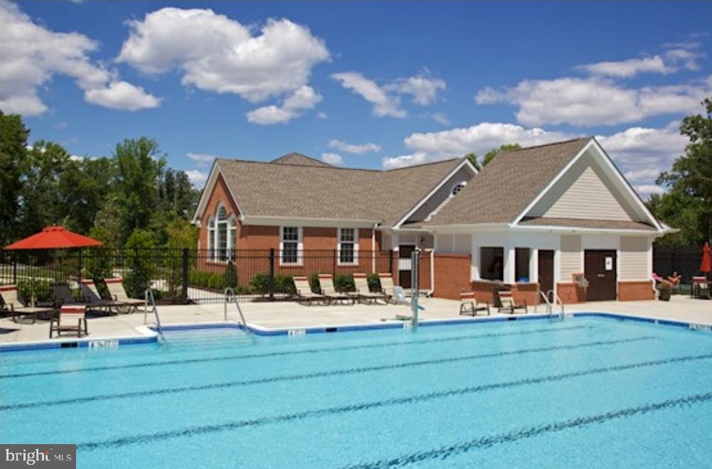 THE ENCLAVE - ARUNDEL PRESERVE - Residential