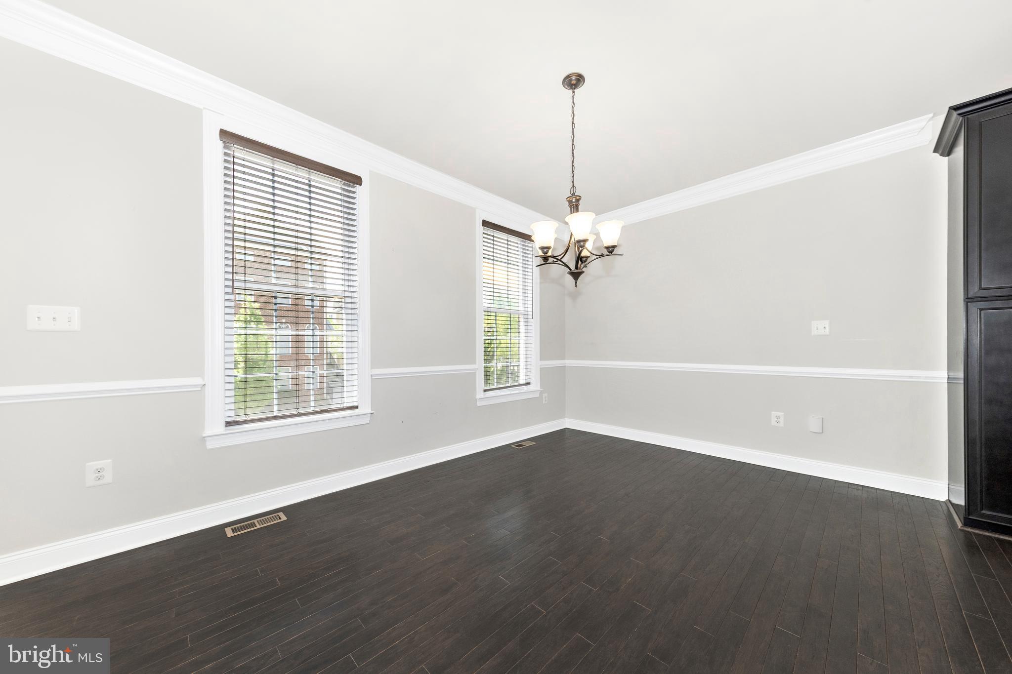 THE ENCLAVE - ARUNDEL PRESERVE - Residential