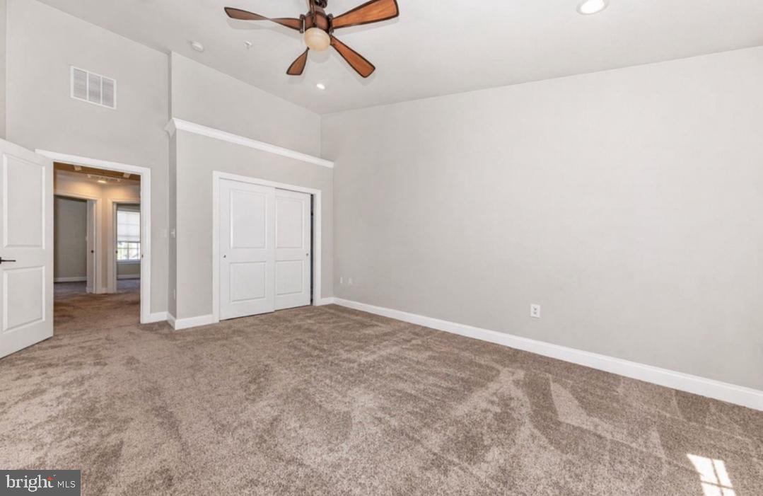 THE ENCLAVE - ARUNDEL PRESERVE - Residential