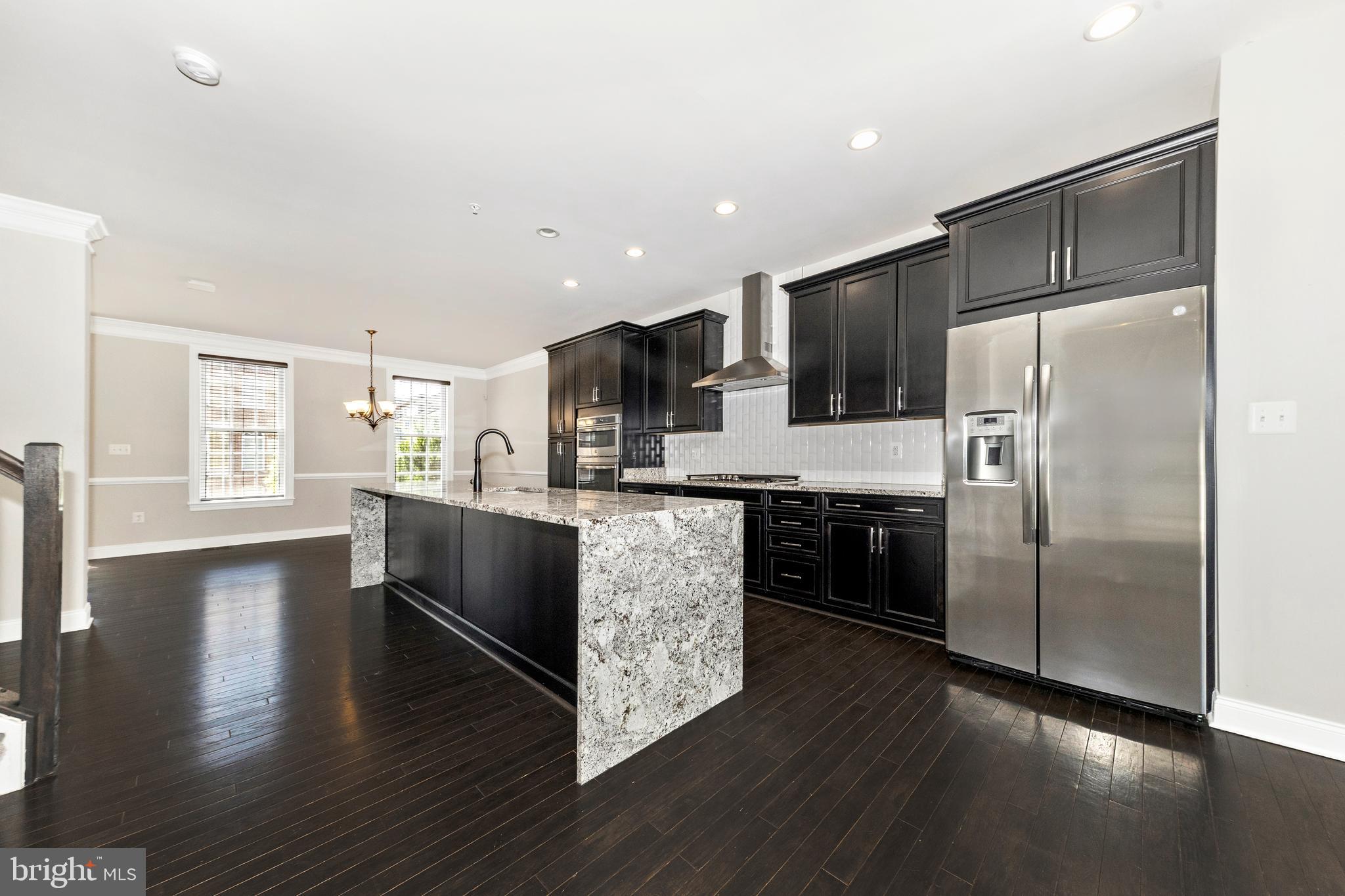 THE ENCLAVE - ARUNDEL PRESERVE - Residential