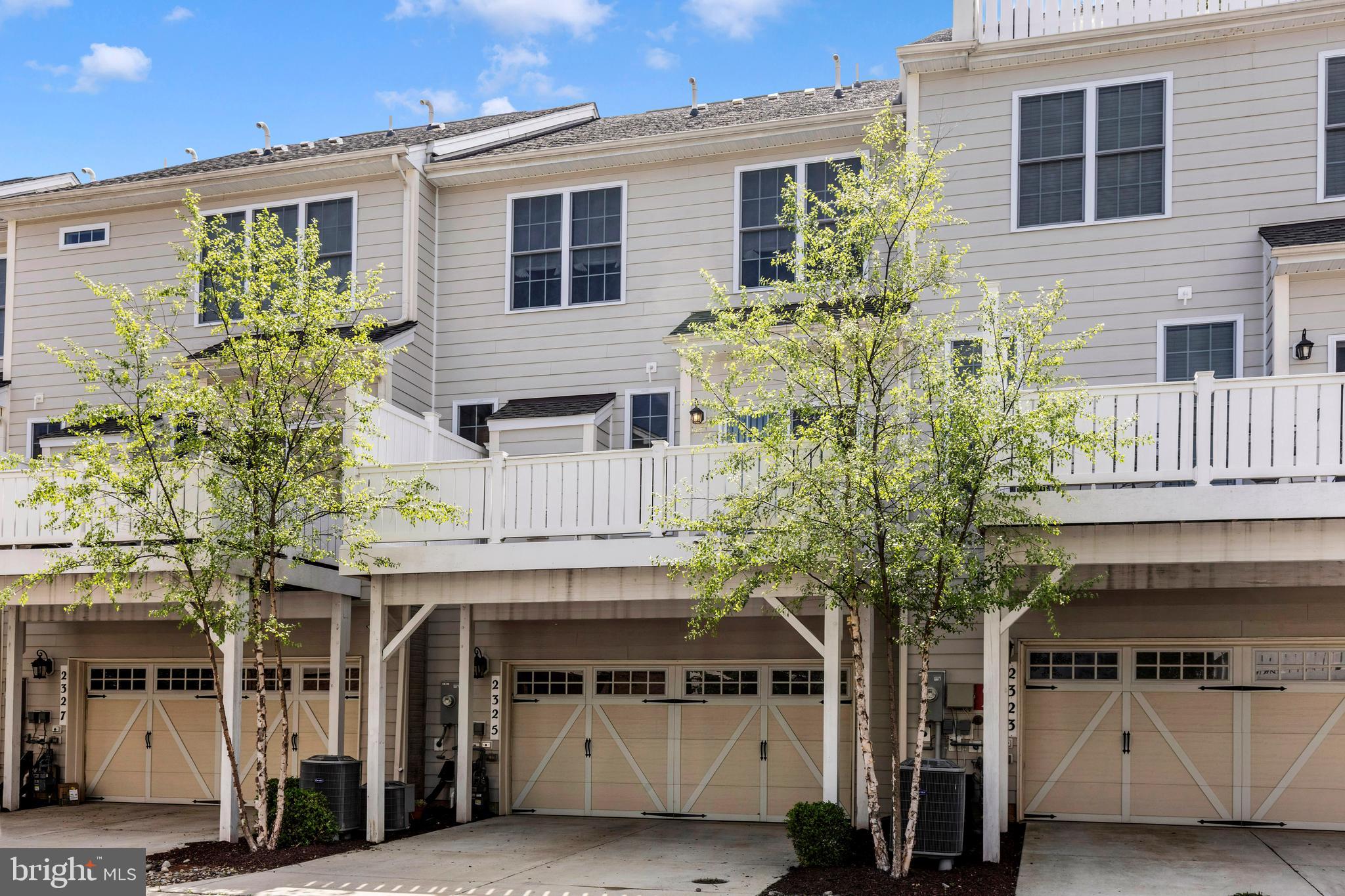 THE ENCLAVE - ARUNDEL PRESERVE - Residential