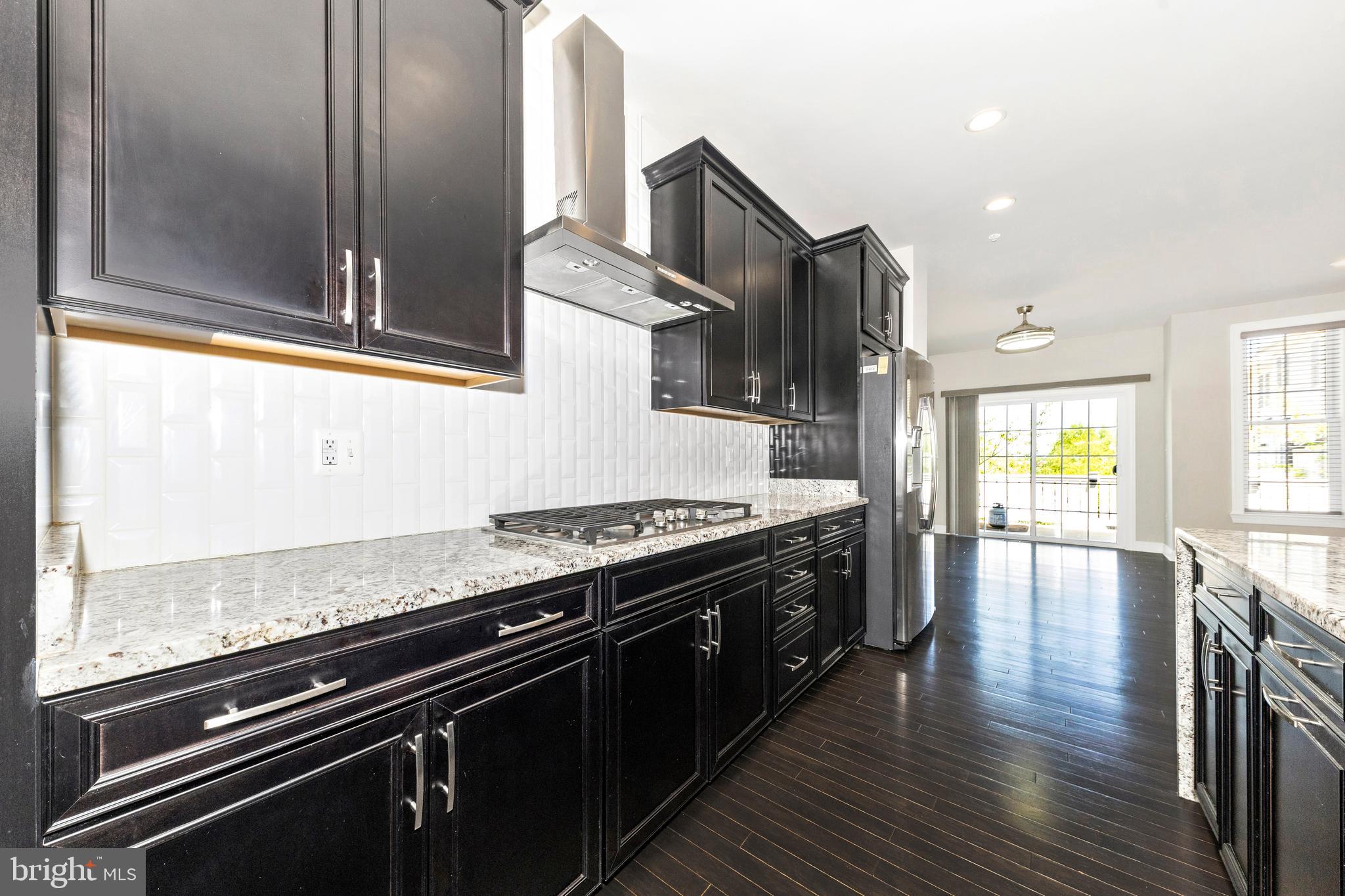 THE ENCLAVE - ARUNDEL PRESERVE - Residential