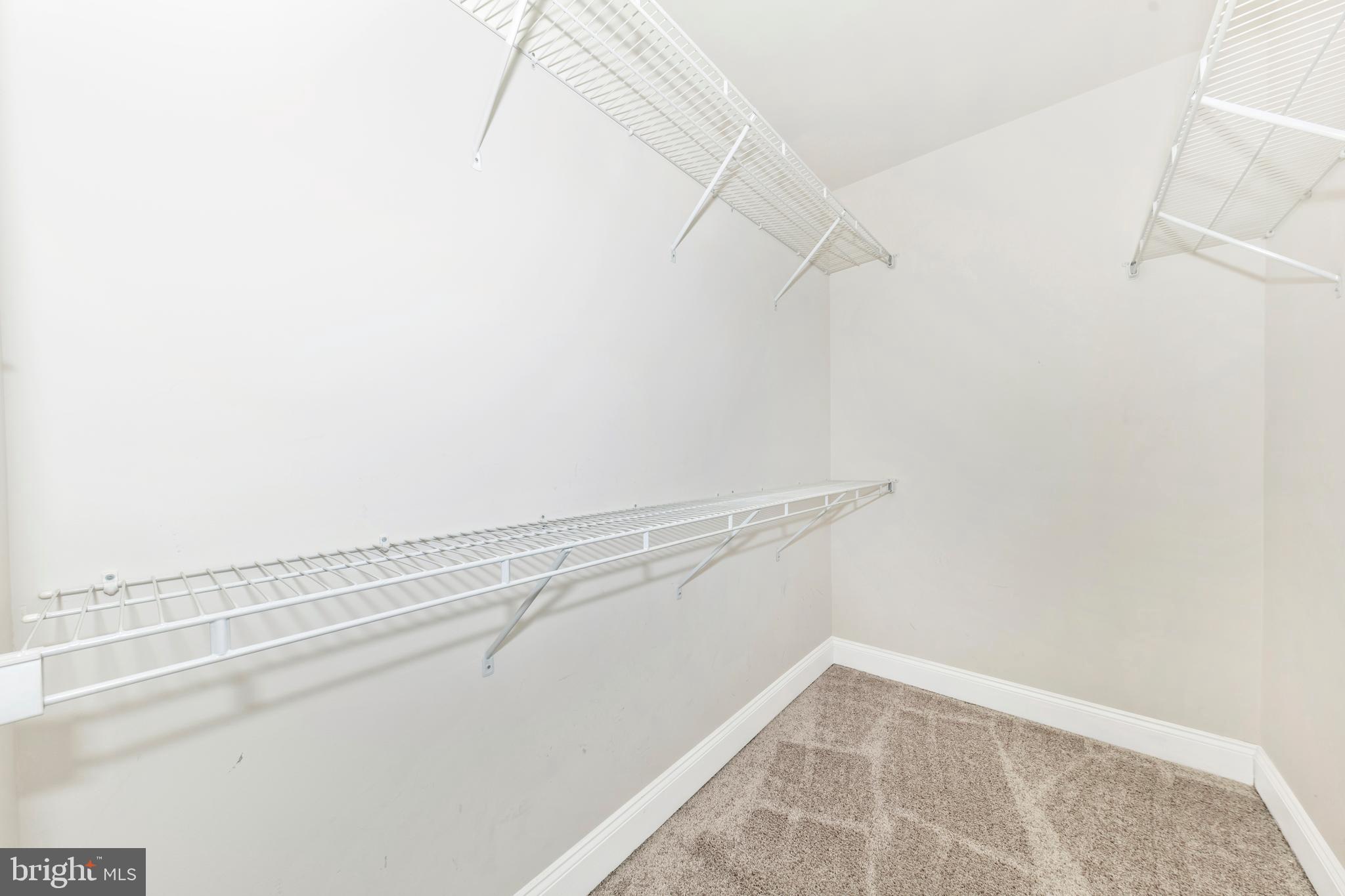 THE ENCLAVE - ARUNDEL PRESERVE - Residential