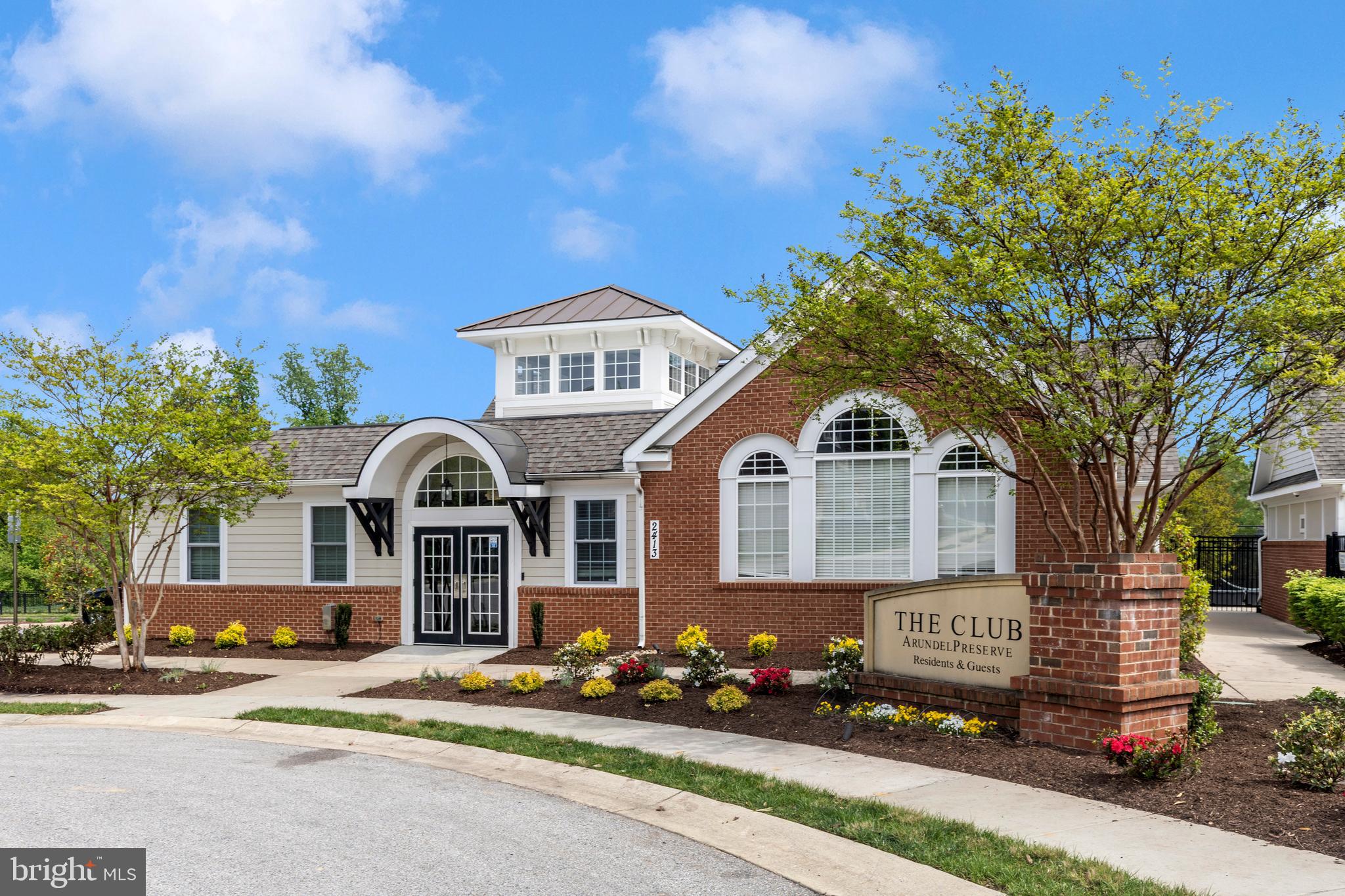 THE ENCLAVE - ARUNDEL PRESERVE - Residential