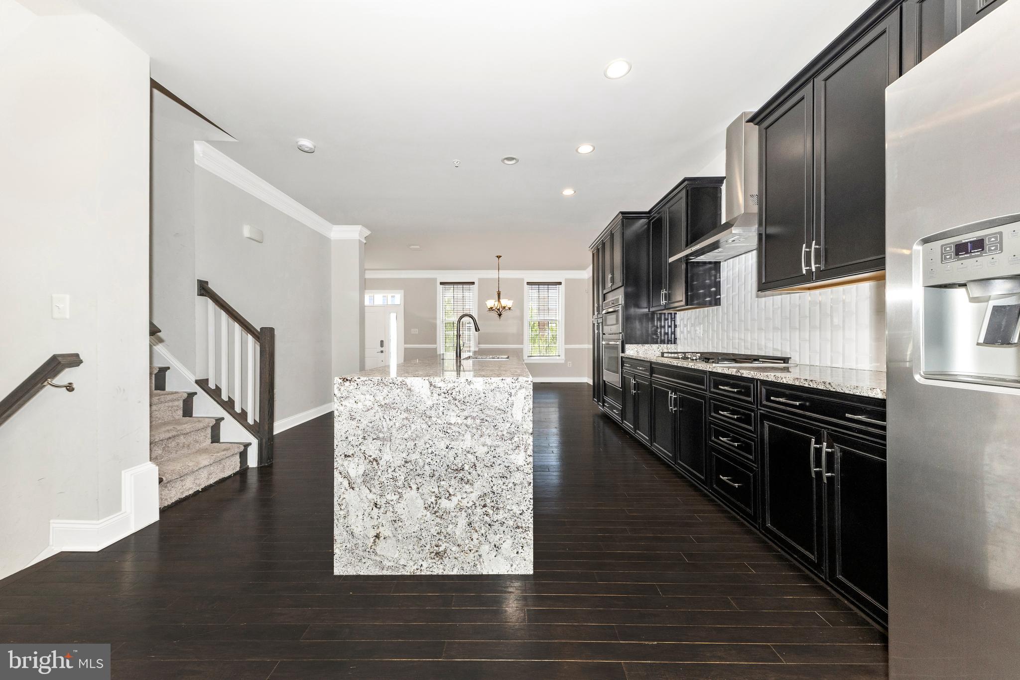 THE ENCLAVE - ARUNDEL PRESERVE - Residential