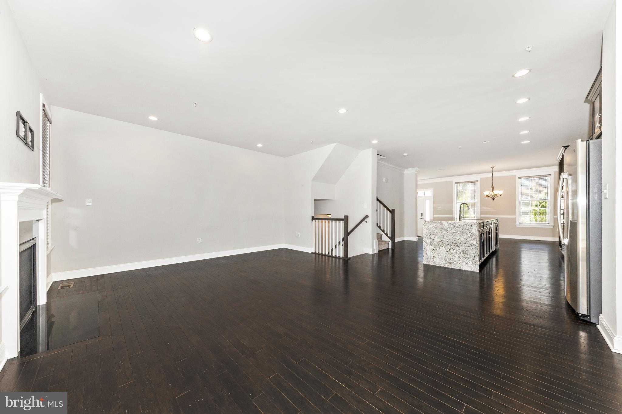 THE ENCLAVE - ARUNDEL PRESERVE - Residential