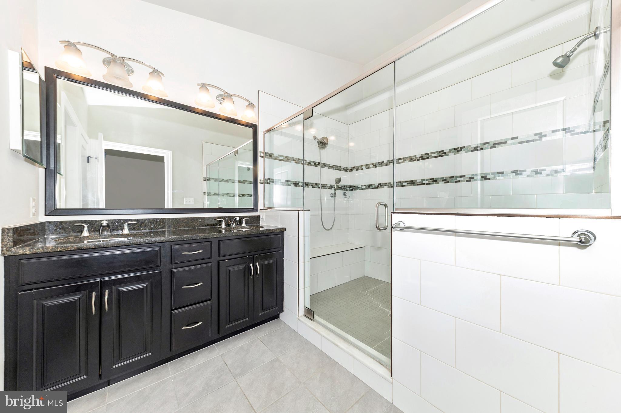THE ENCLAVE - ARUNDEL PRESERVE - Residential