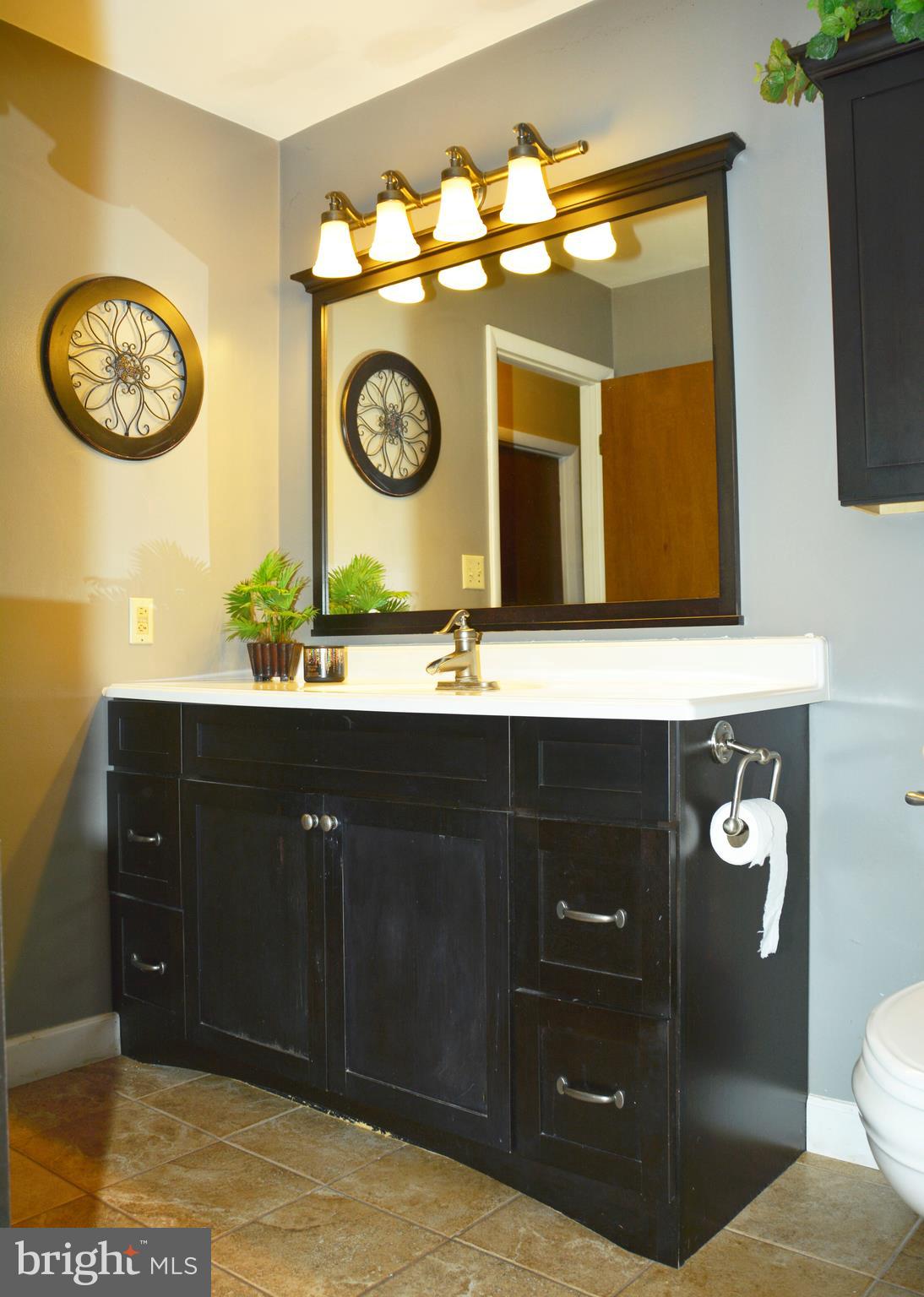 FLYING HILLS - Residential