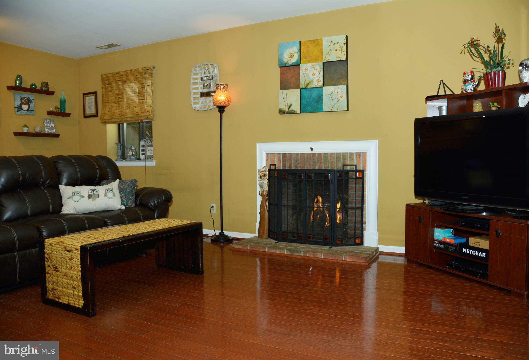 FLYING HILLS - Residential