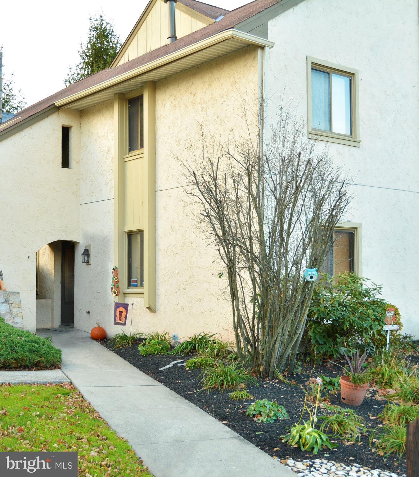 FLYING HILLS - Residential