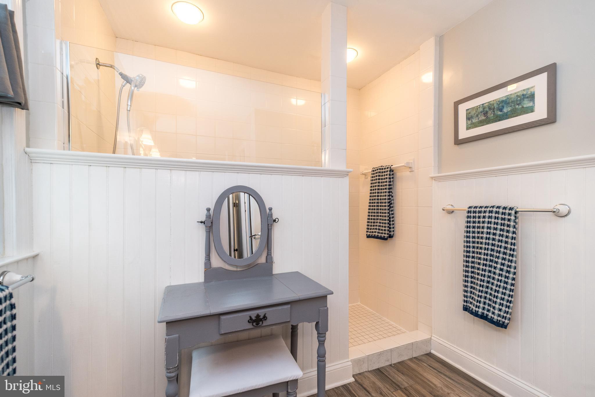 GWYNEDD CHASE - Residential