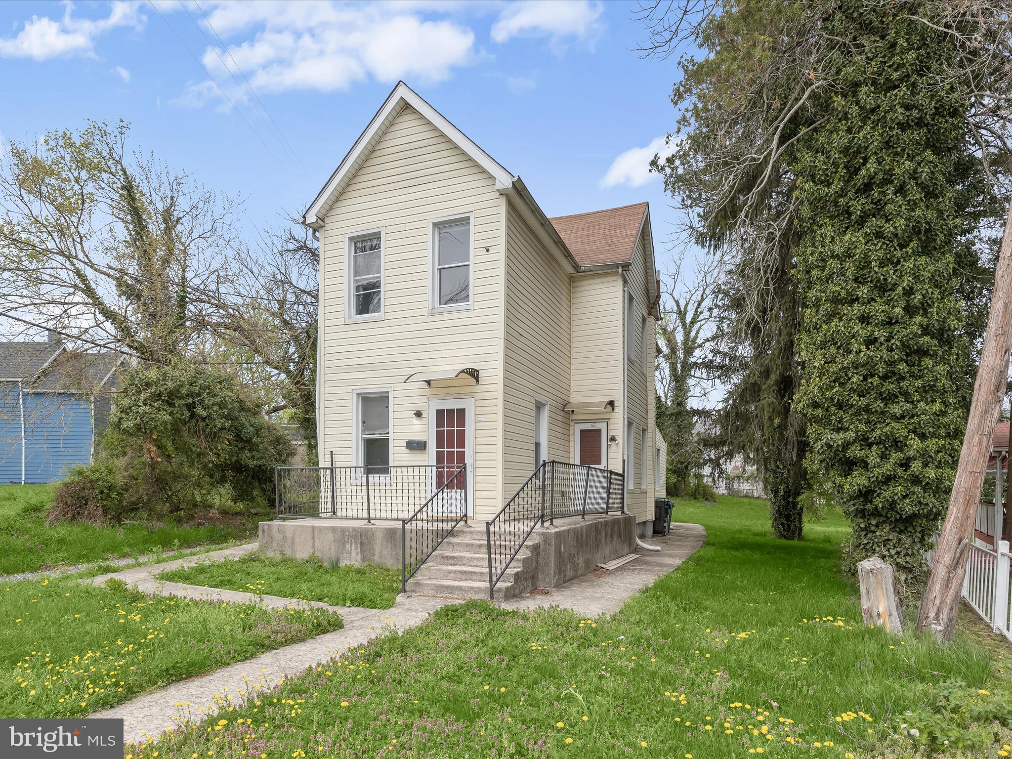 152 S MONASTERY AVENUE