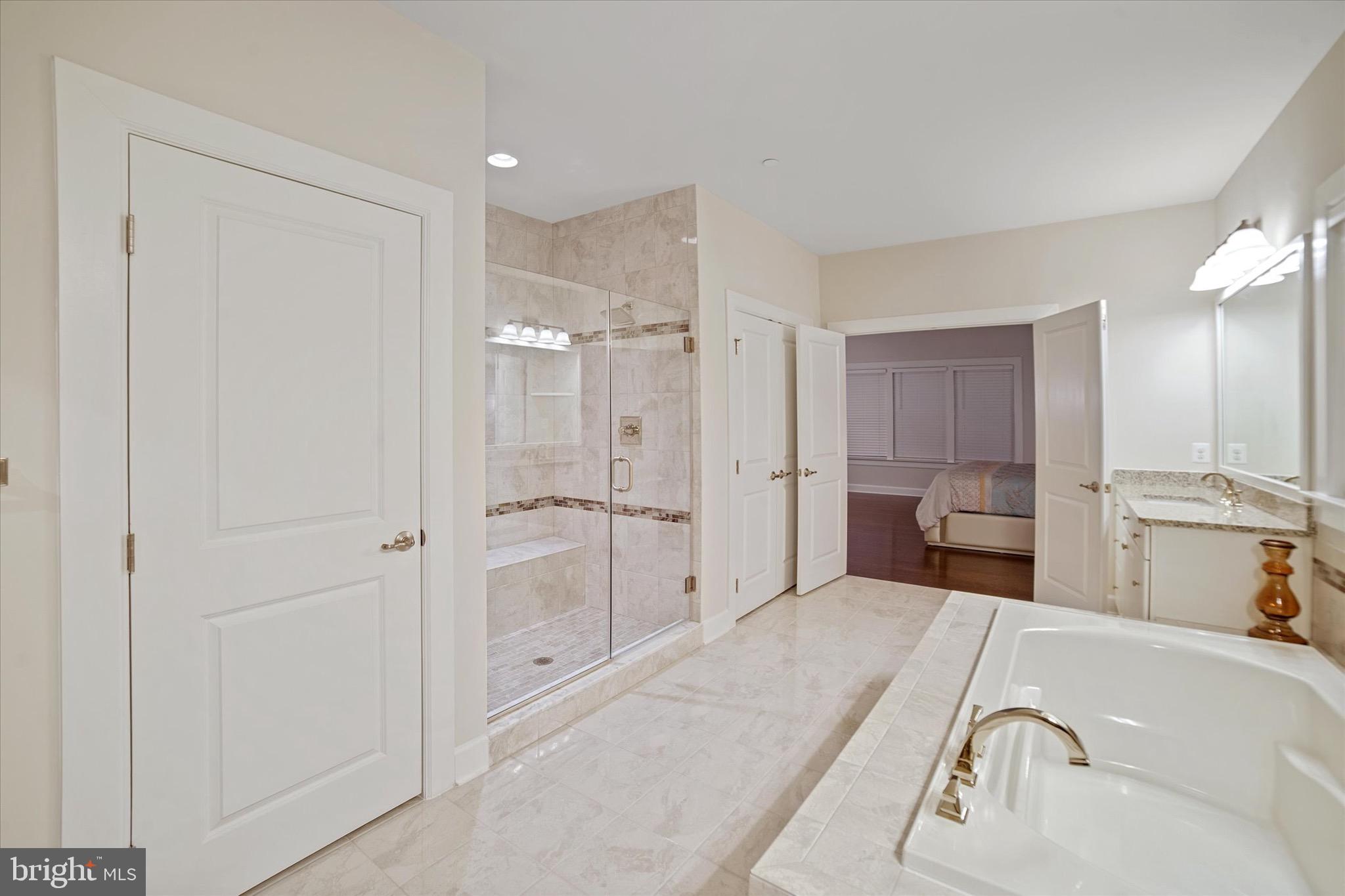 FAIRWOOD - Residential