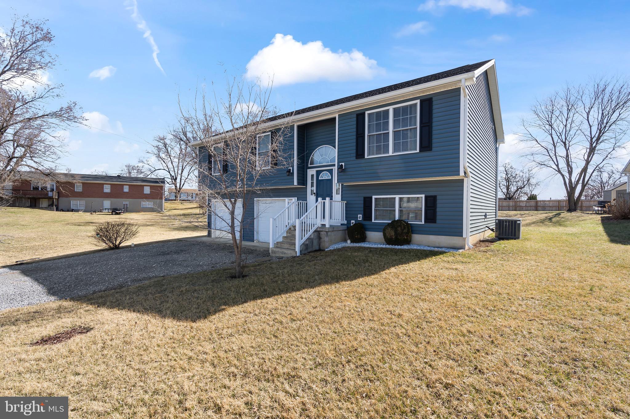 ORCHARD HILLS - Residential