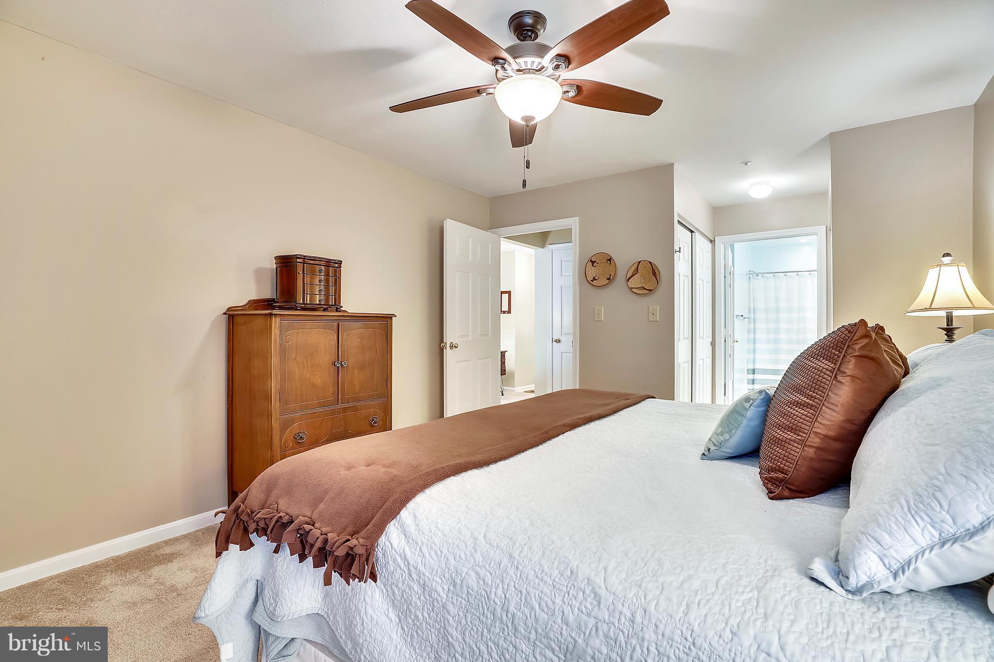 RUSSETT - Residential