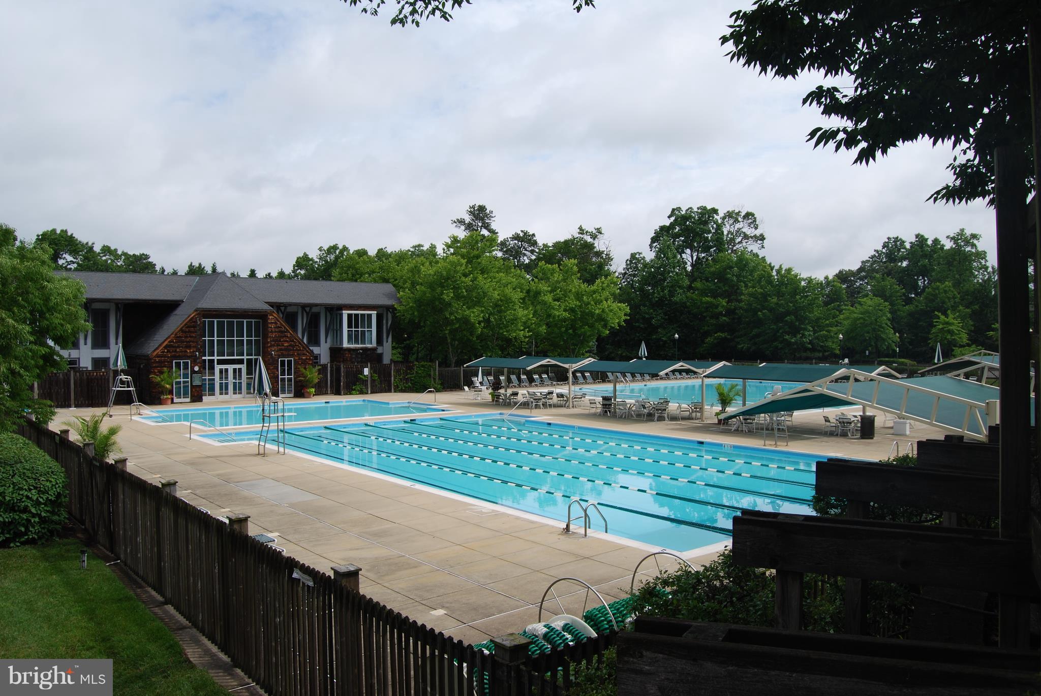 RUSSETT - Residential