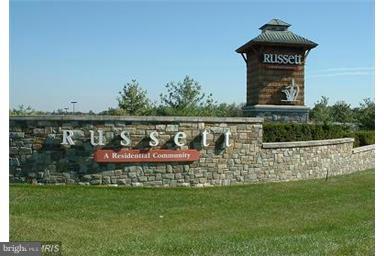 RUSSETT - Residential