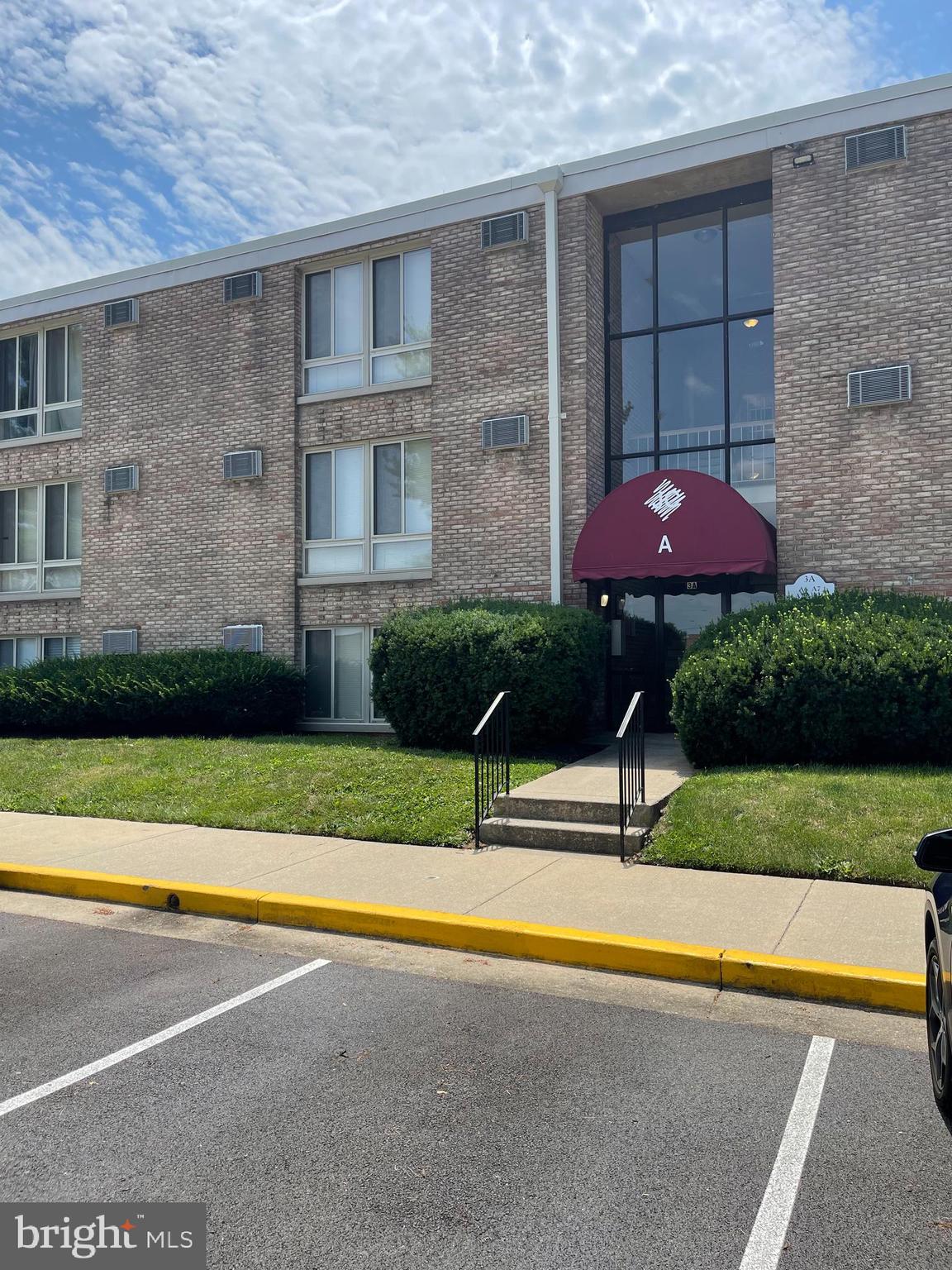 JEFFERSON CHASE - Residential